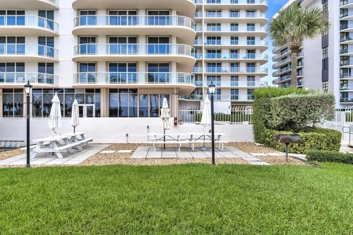 8855 E Collins Ave, #2F