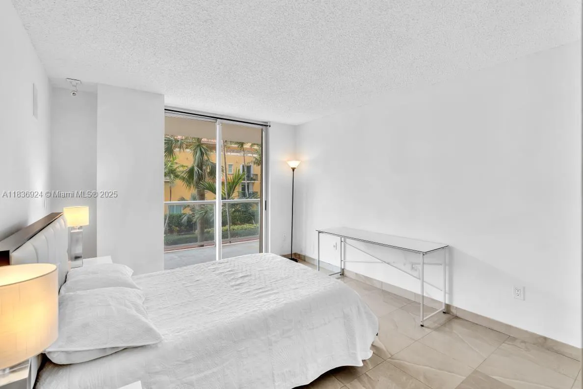 8855 E Collins Ave, #2F
