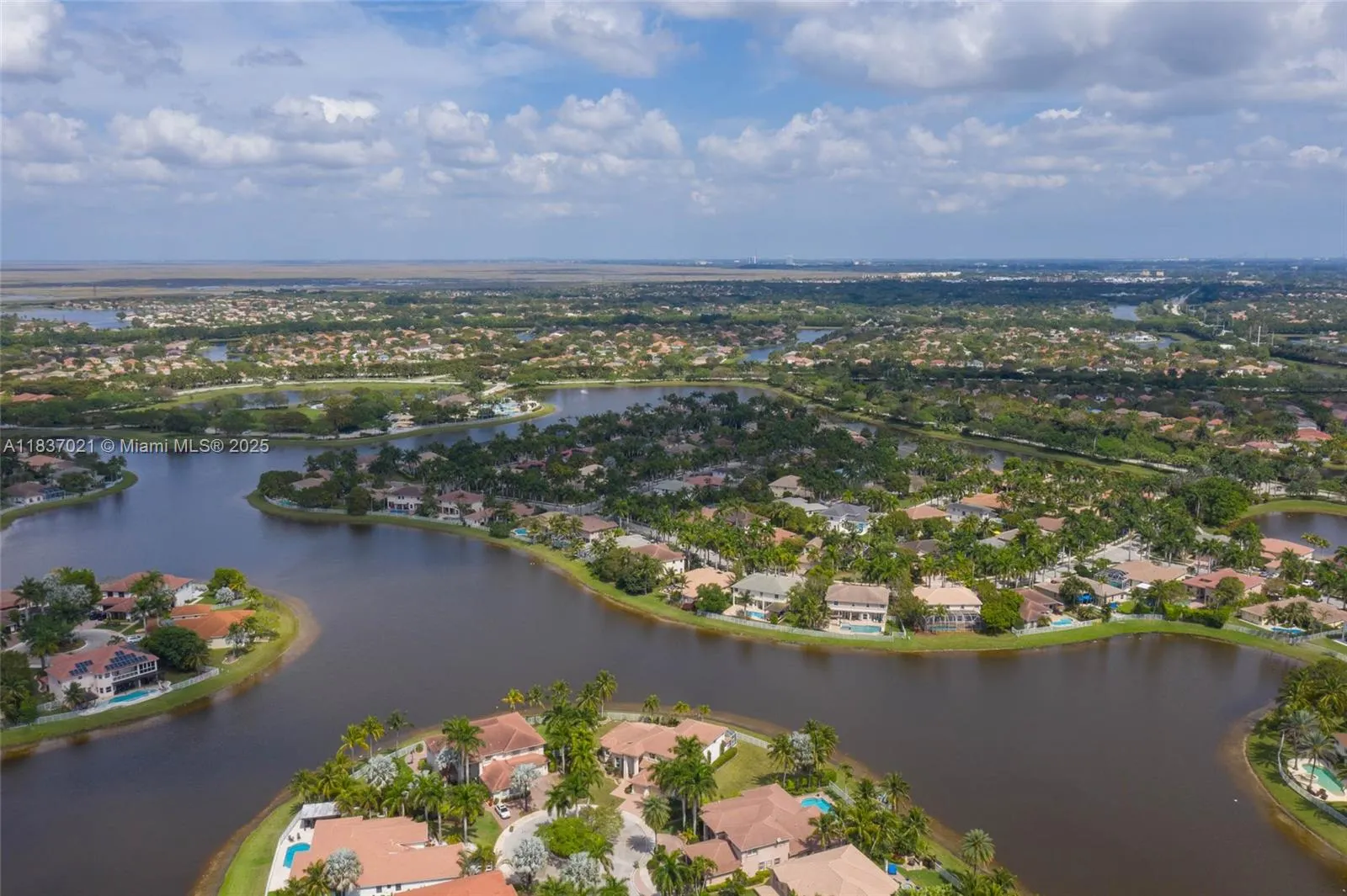 934 Gulfstream Ct