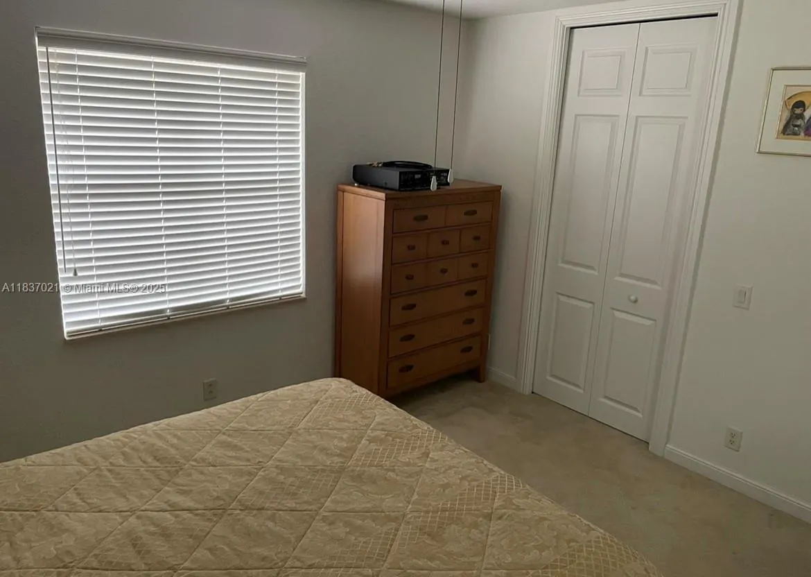 934 Gulfstream Ct