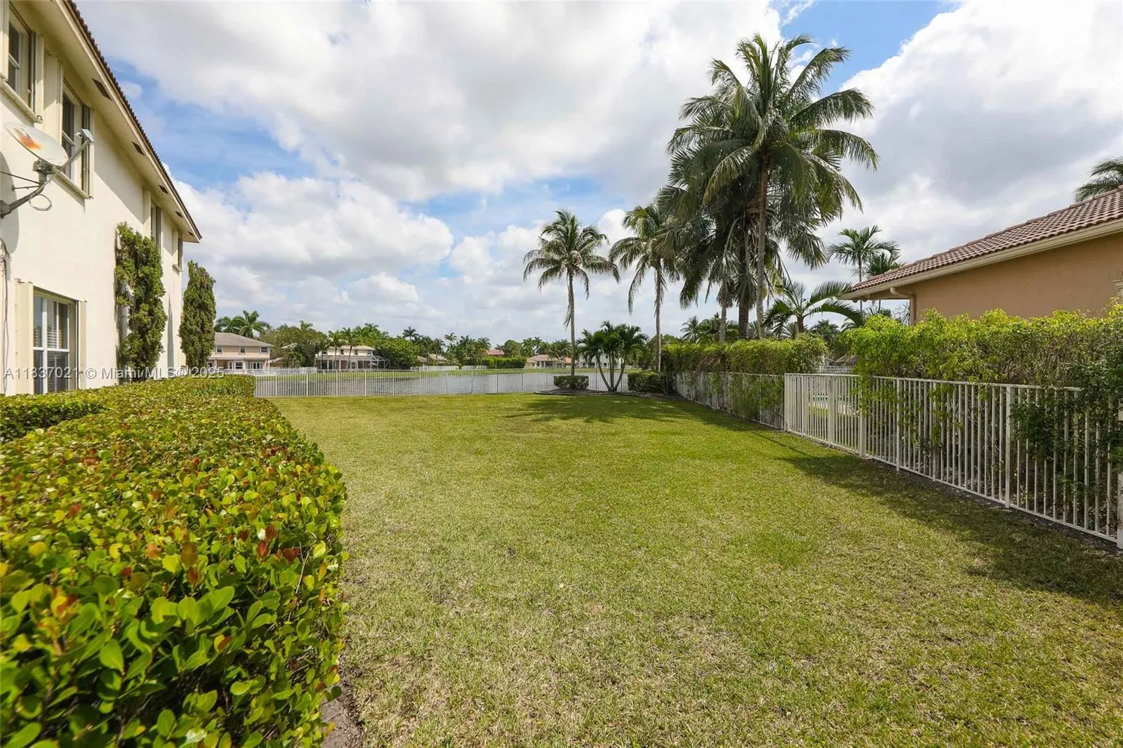 934 Gulfstream Ct