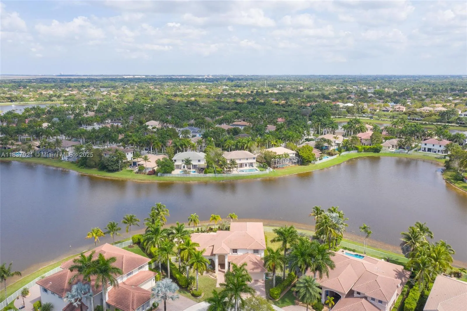 934 Gulfstream Ct