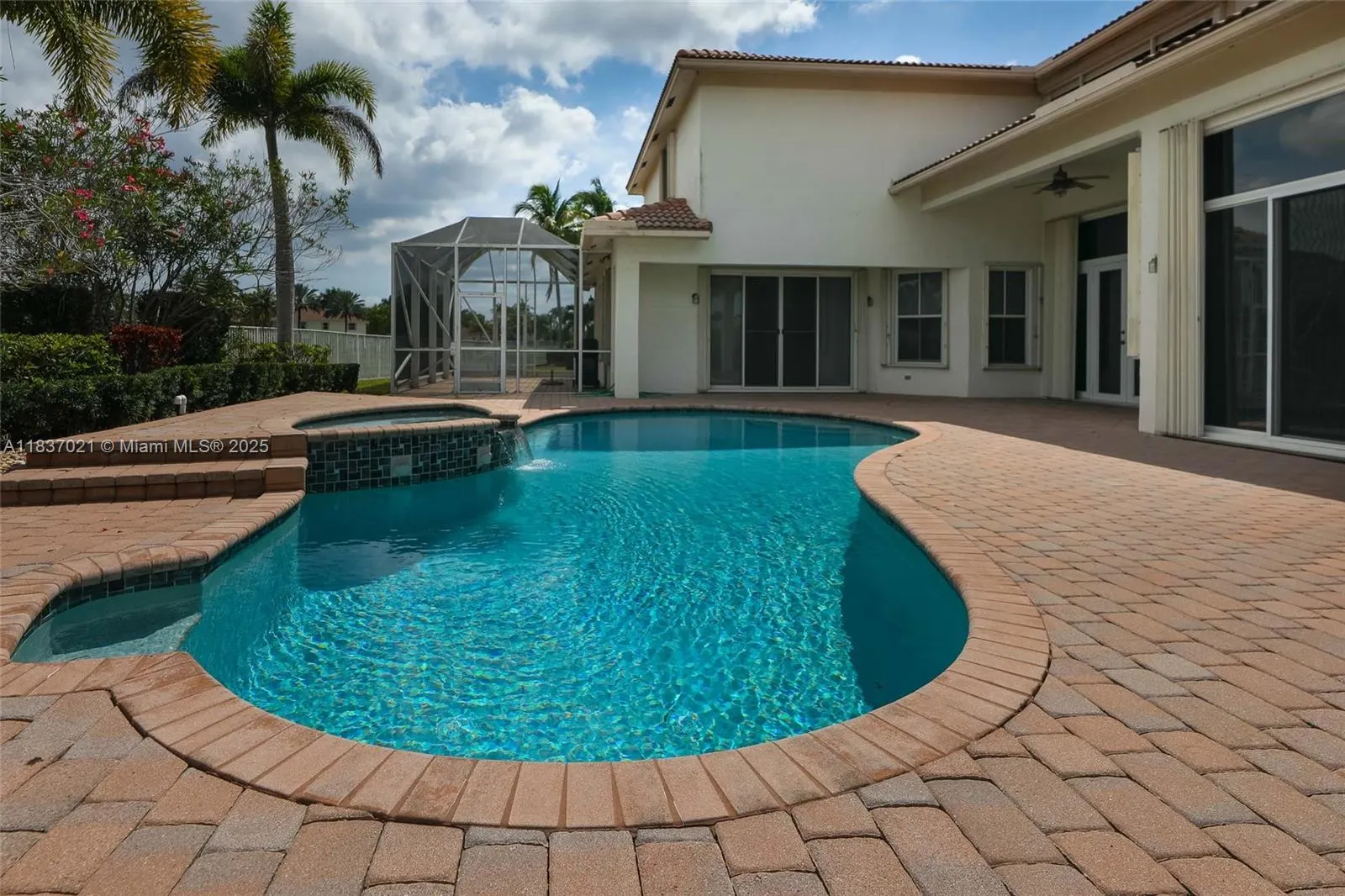 934 Gulfstream Ct