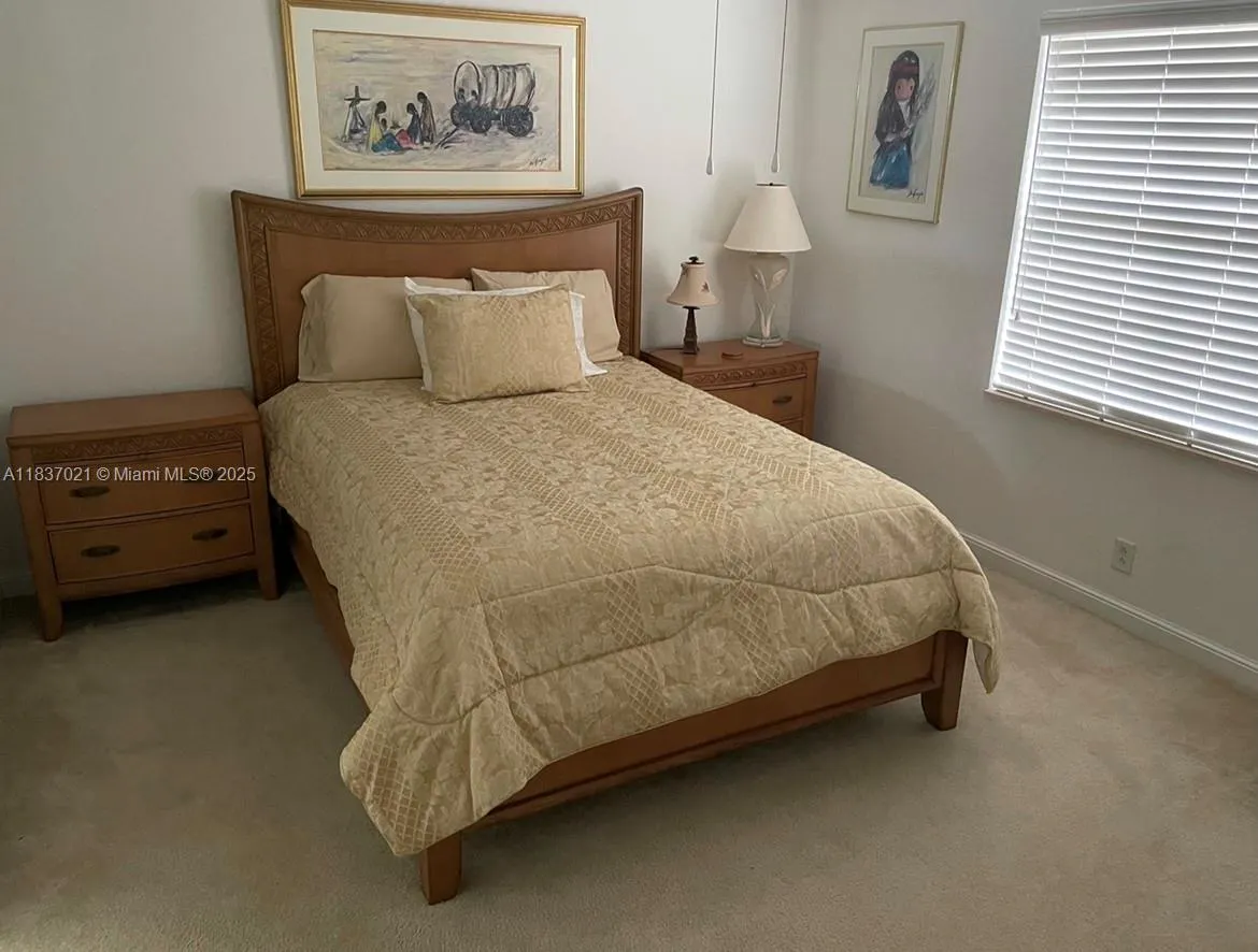 934 Gulfstream Ct
