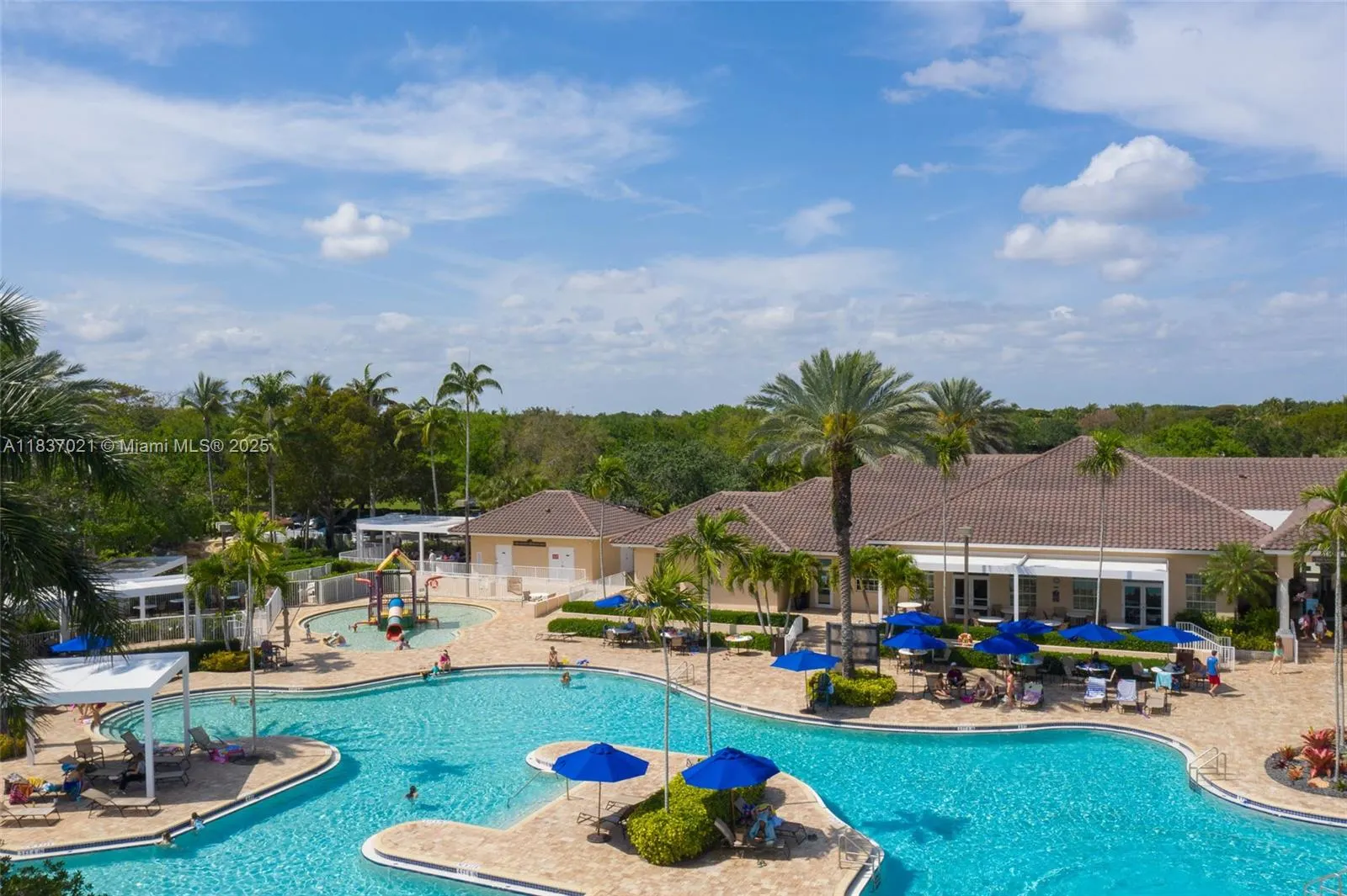 934 Gulfstream Ct