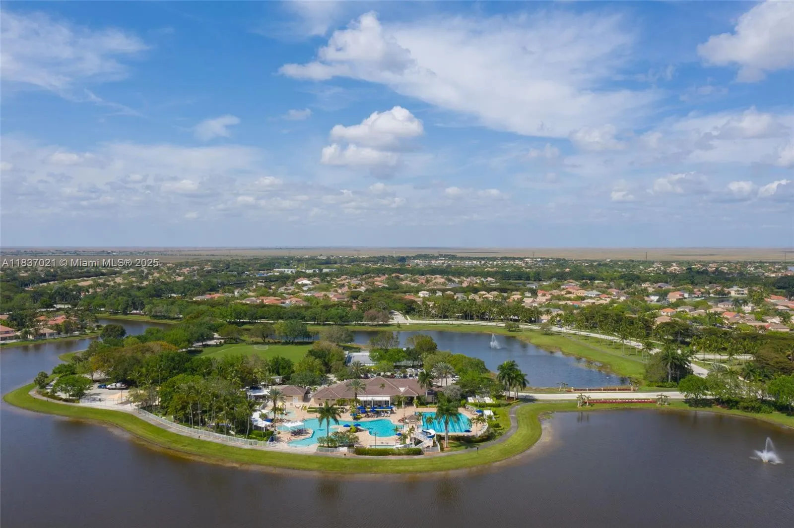 934 Gulfstream Ct