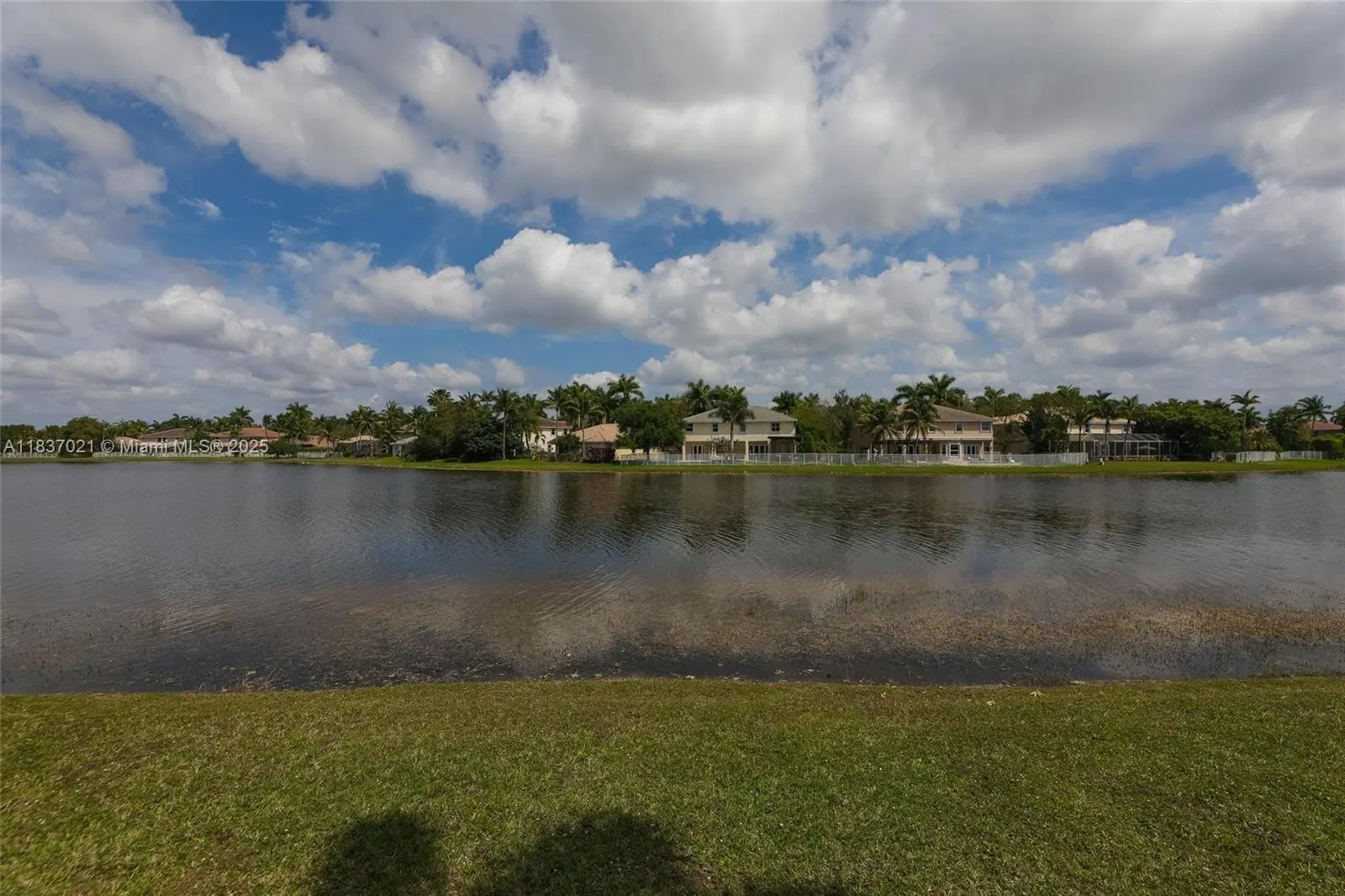 934 Gulfstream Ct