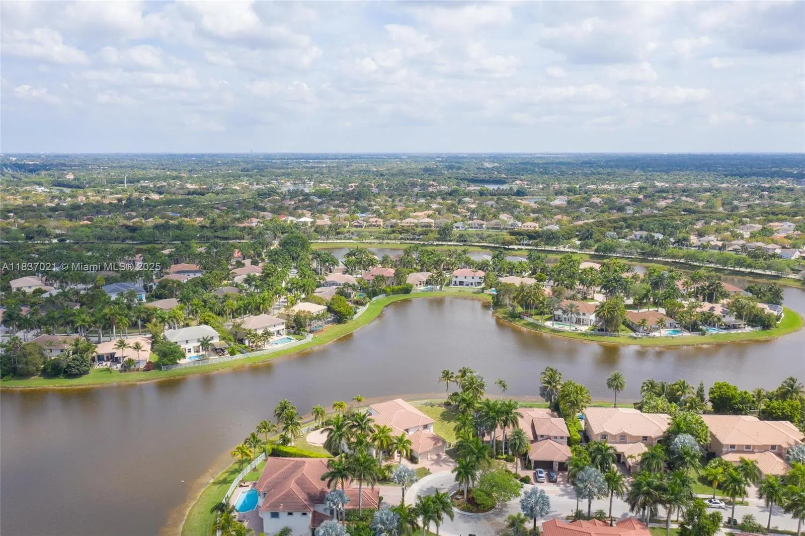934 Gulfstream Ct