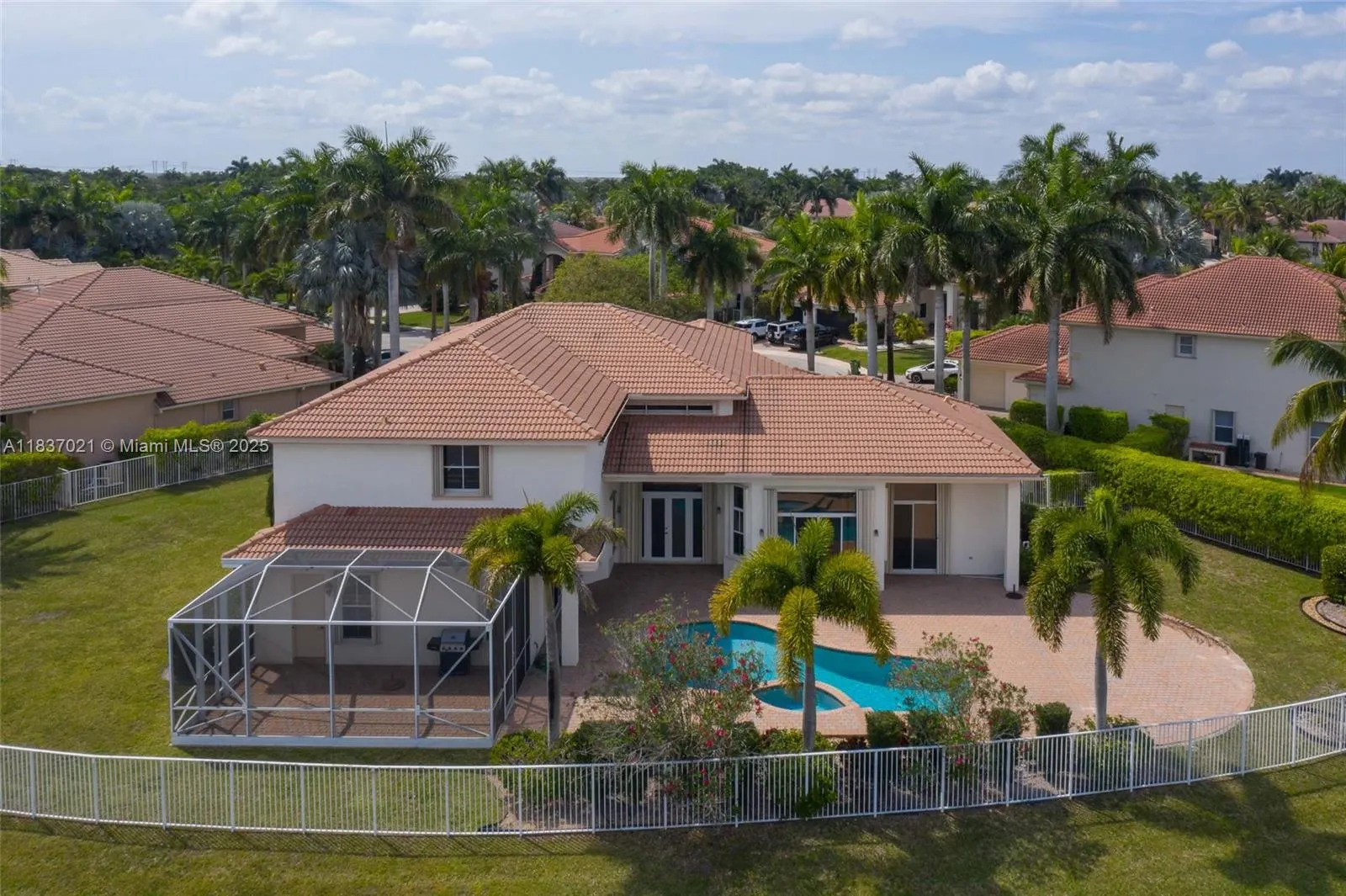 934 Gulfstream Ct