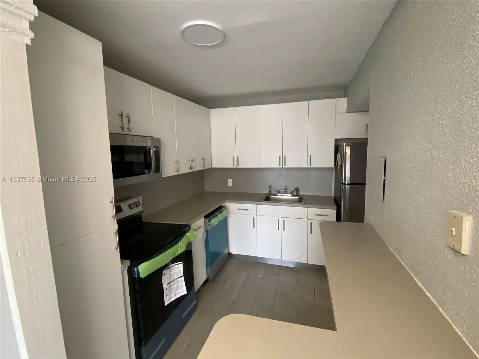 2025 NE 164th St, #807