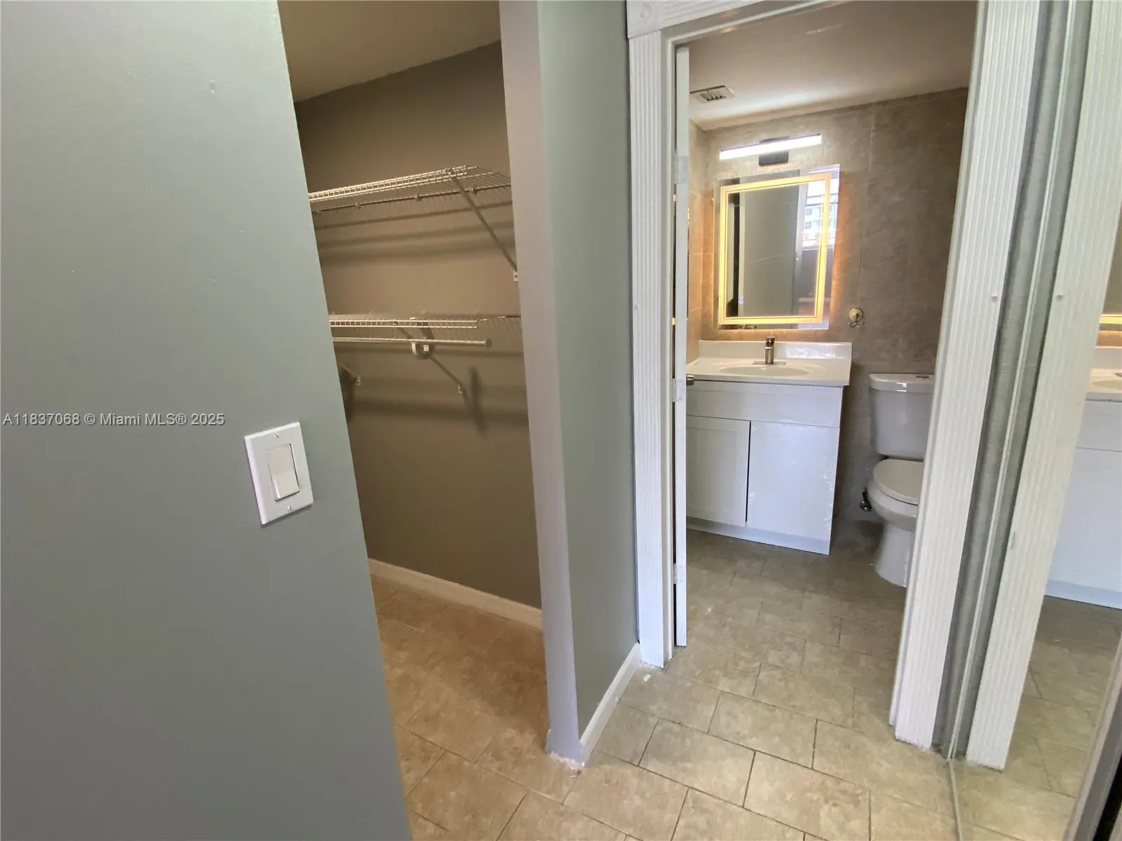 2025 NE 164th St, #807