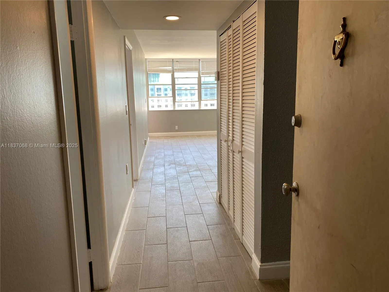 2025 NE 164th St, #807