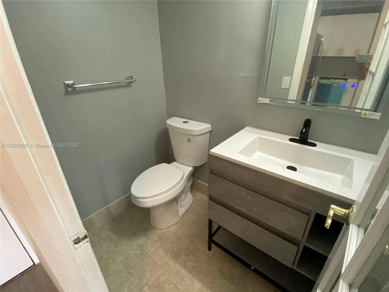 2025 NE 164th St, #807