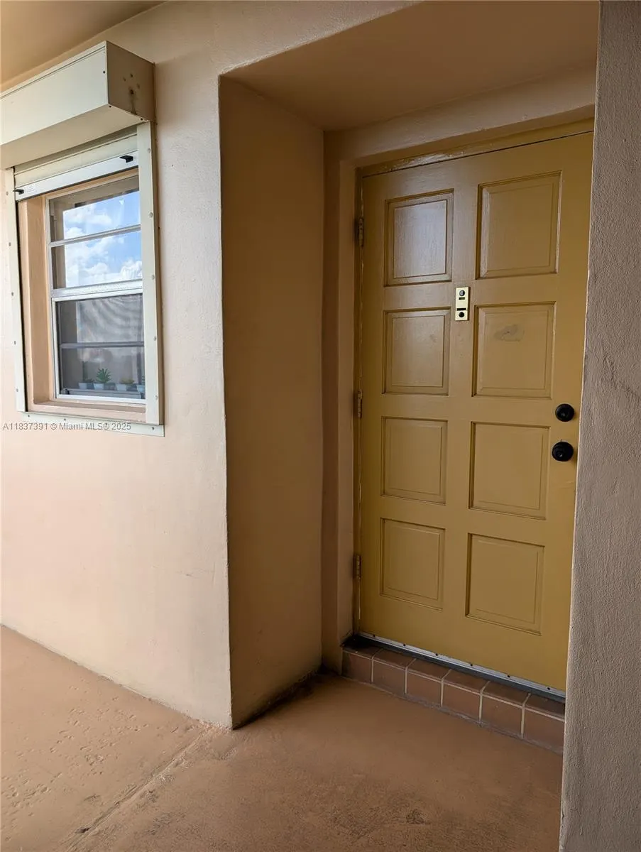 6751 Cypress Rd, #405