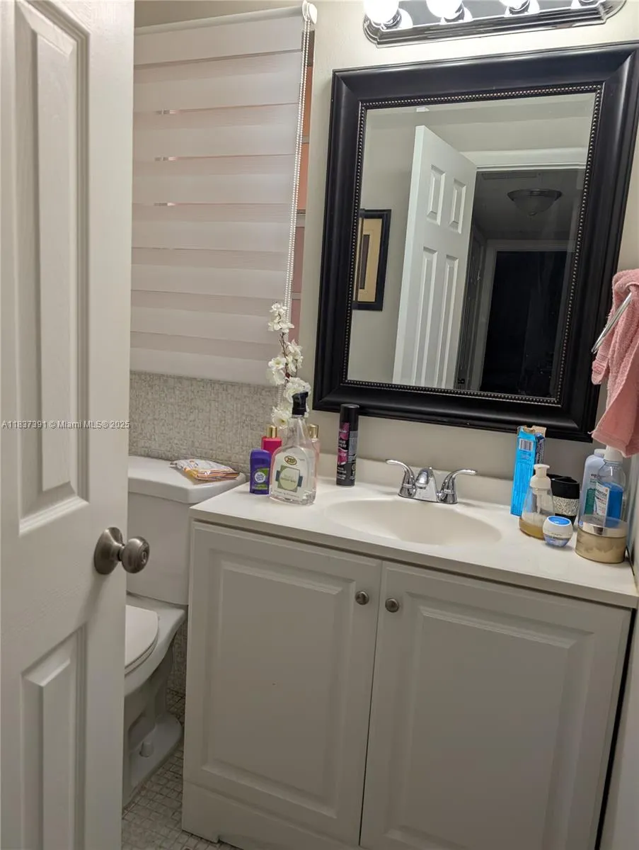 6751 Cypress Rd, #405