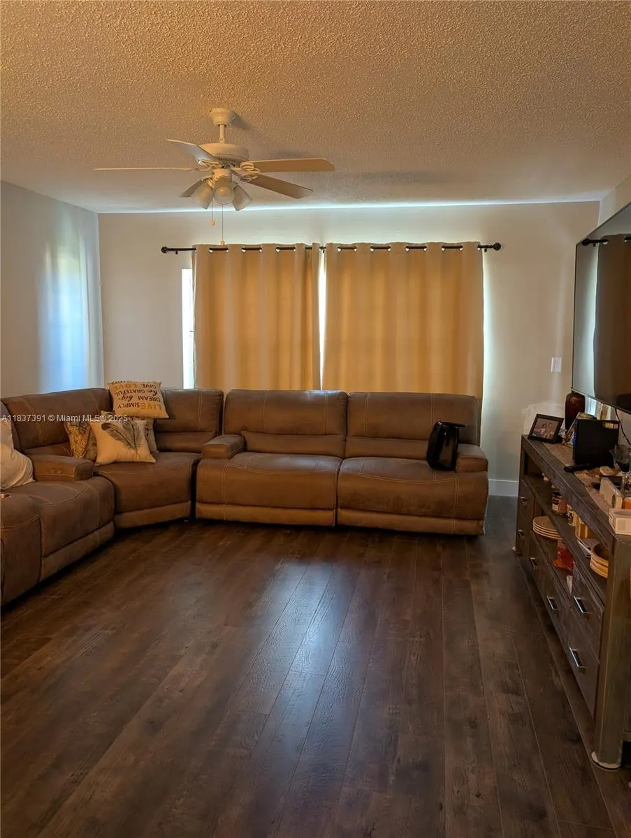 6751 Cypress Rd, #405
