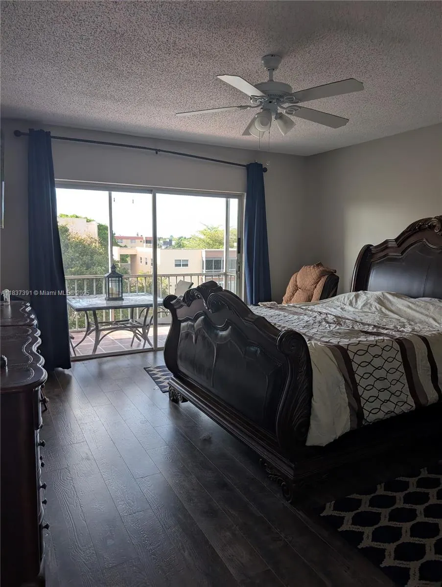6751 Cypress Rd, #405