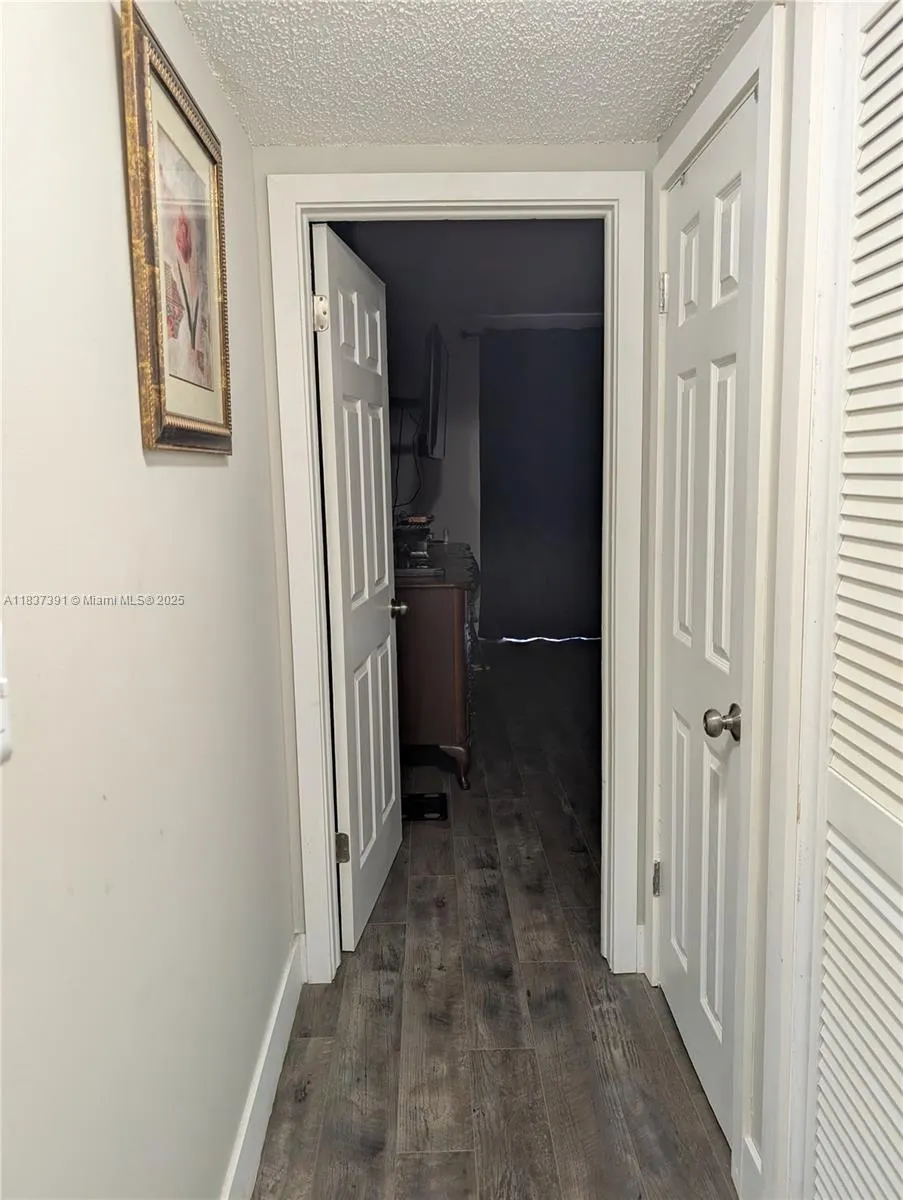 6751 Cypress Rd, #405