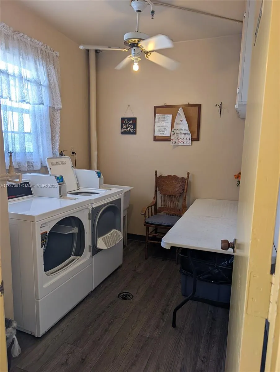 6751 Cypress Rd, #405
