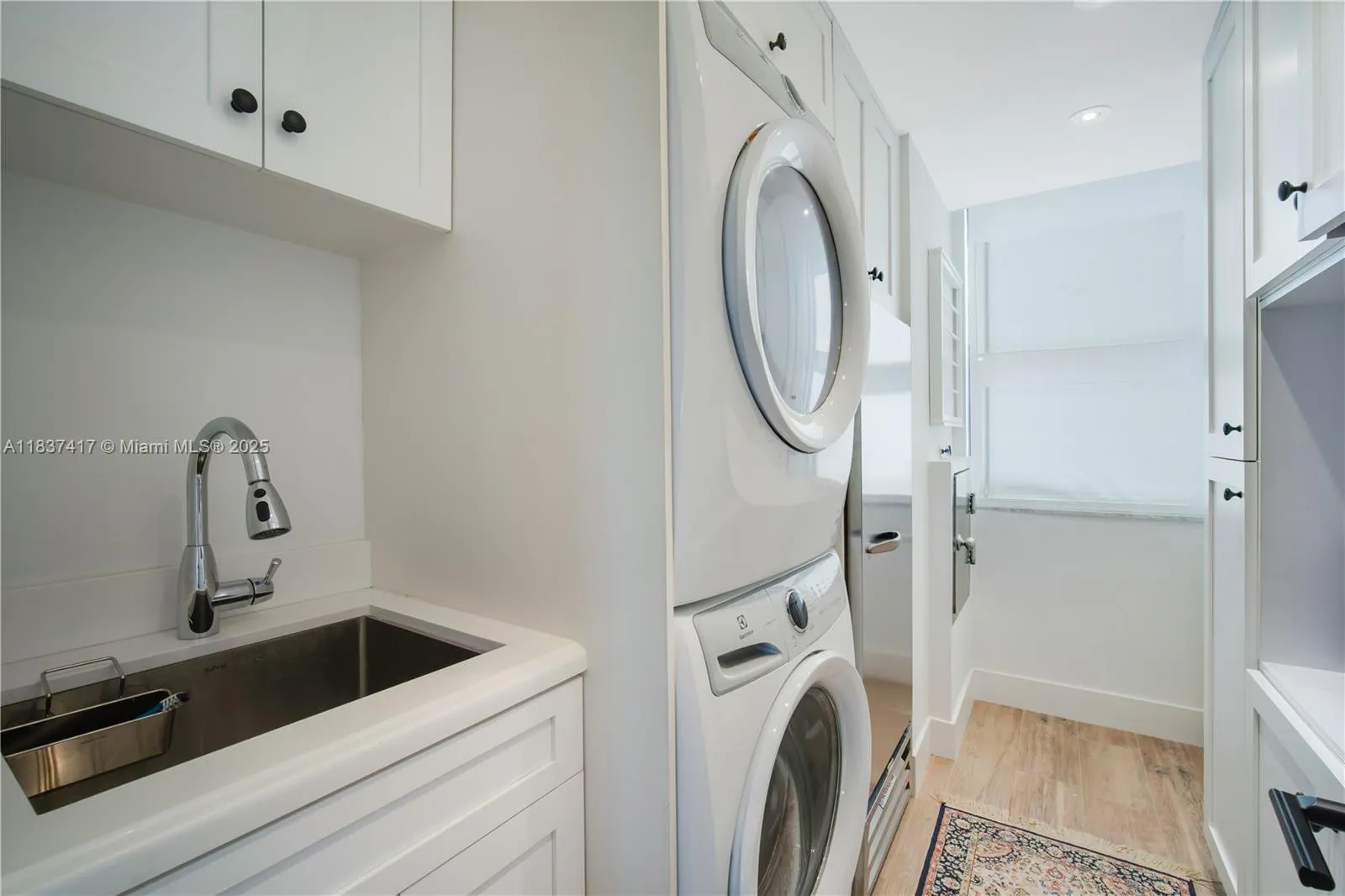 700 Coral Way, #4