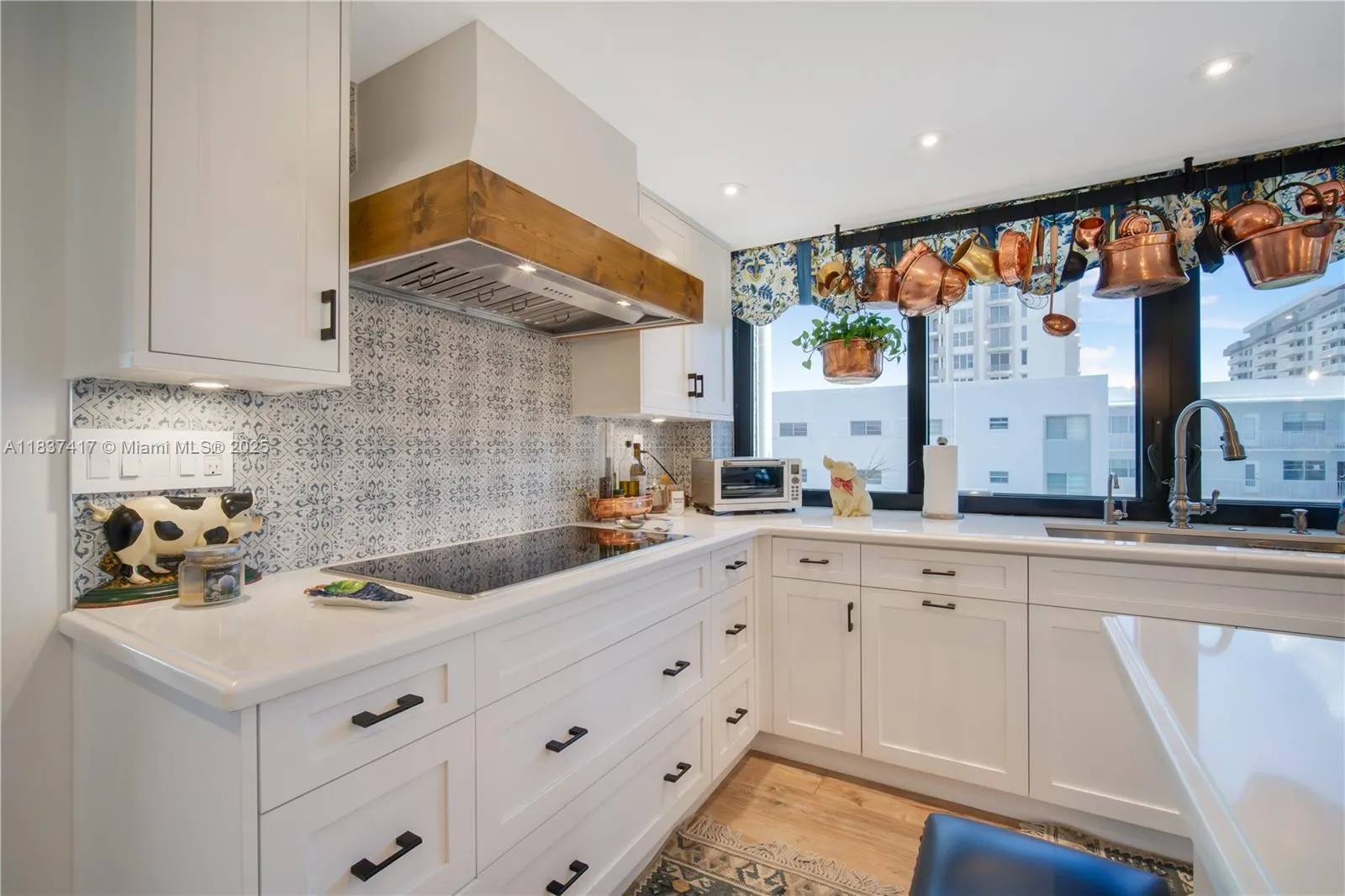 700 Coral Way, #4