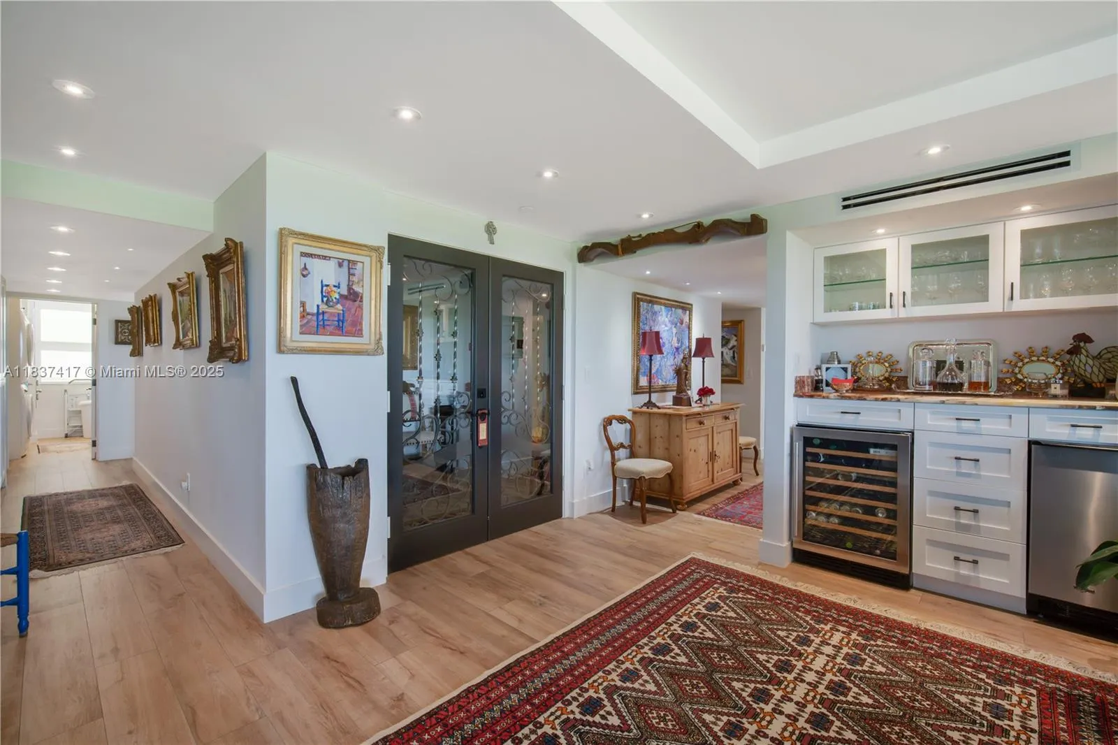 700 Coral Way, #4