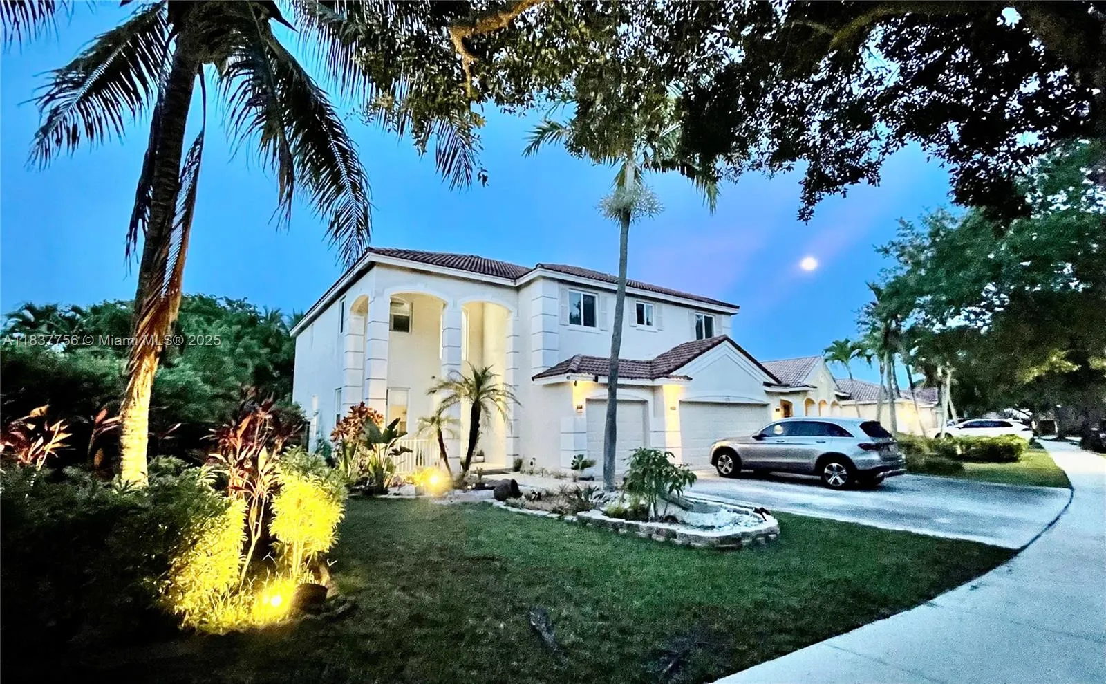 4093 Staghorn Ln