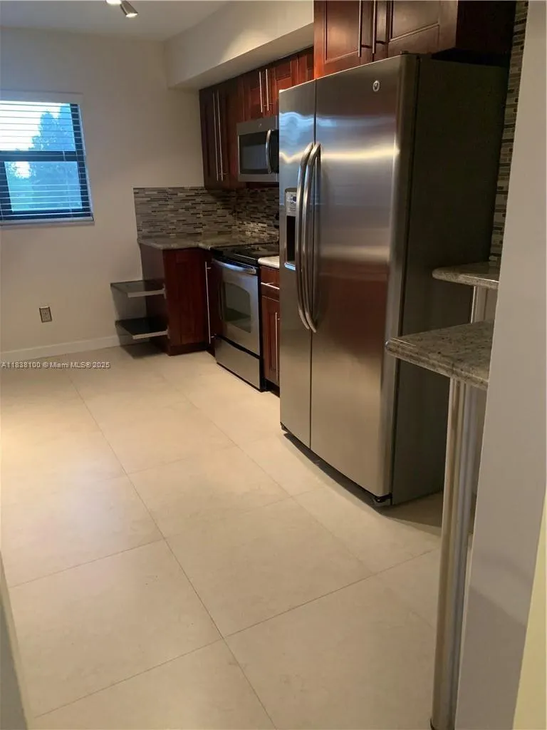 16171 Blatt Blvd, #413