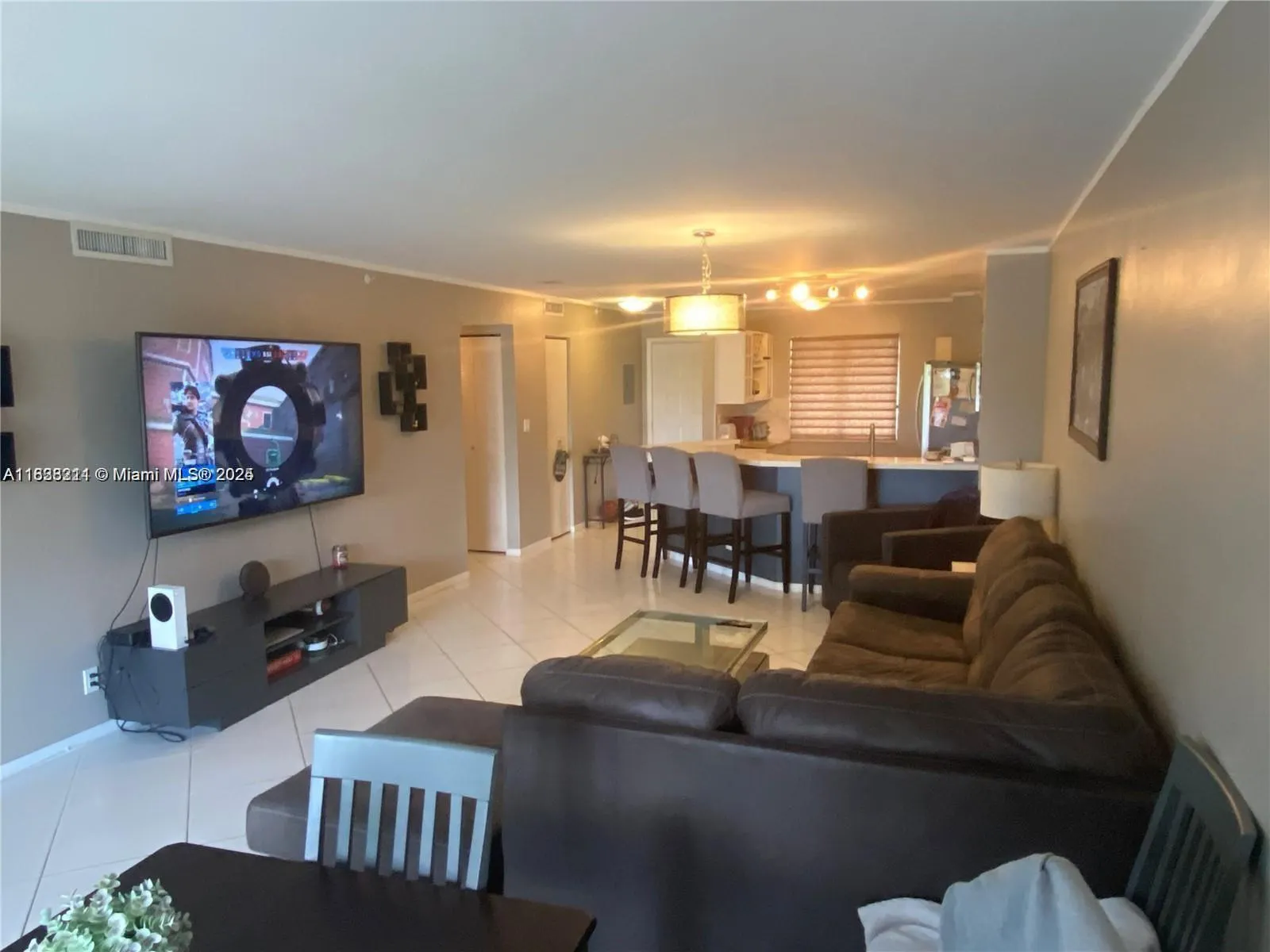 2205 S Cypress Bend Dr, #302