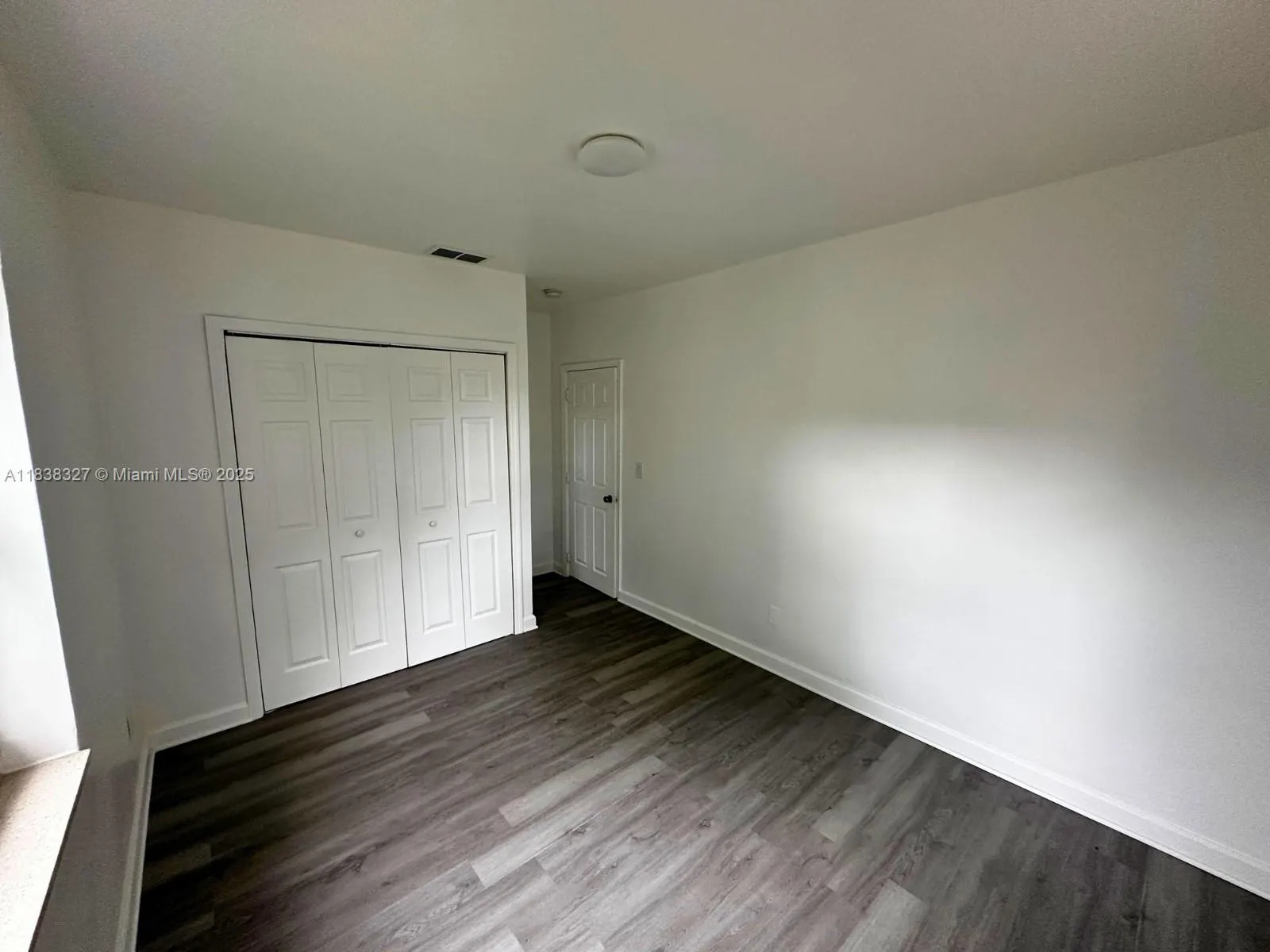 1645 NE 175th St