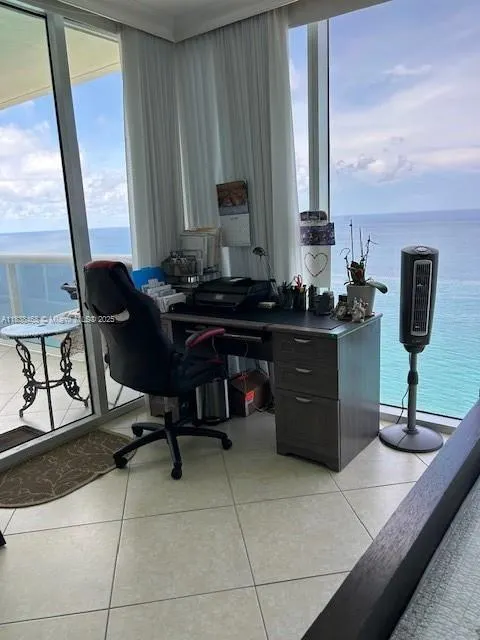 1830 S Ocean Dr, #4501