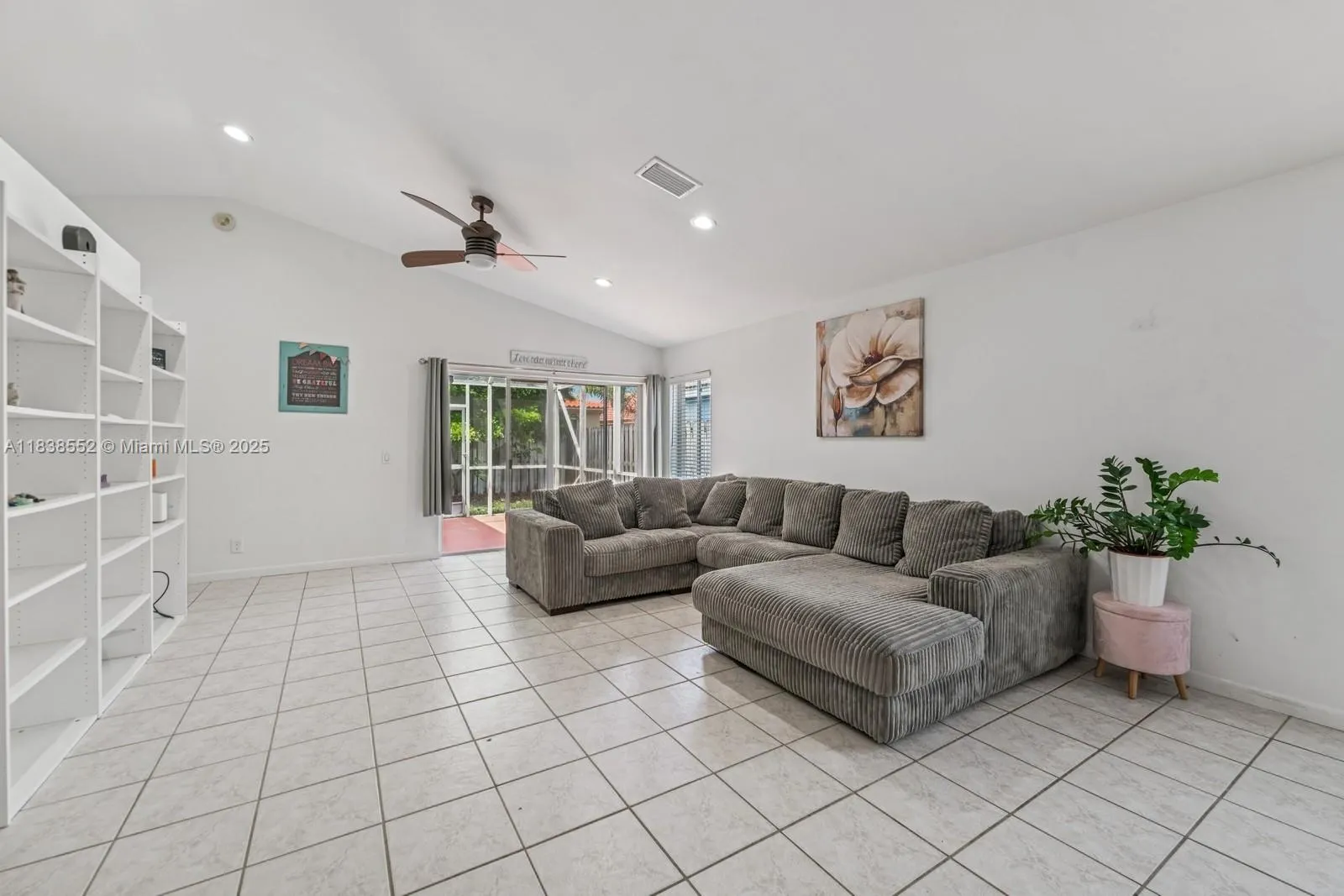 1368 Presidio Dr