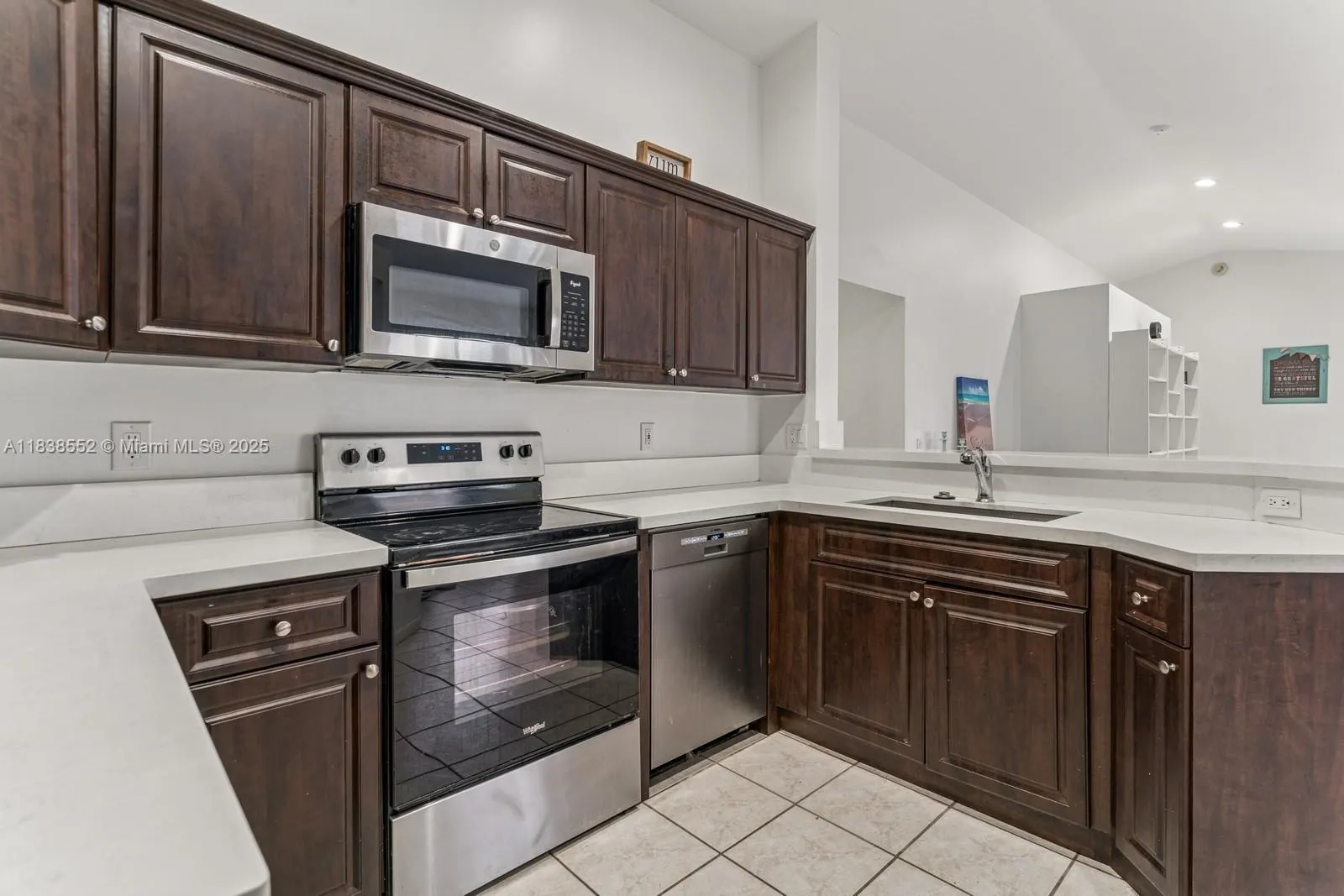 1368 Presidio Dr