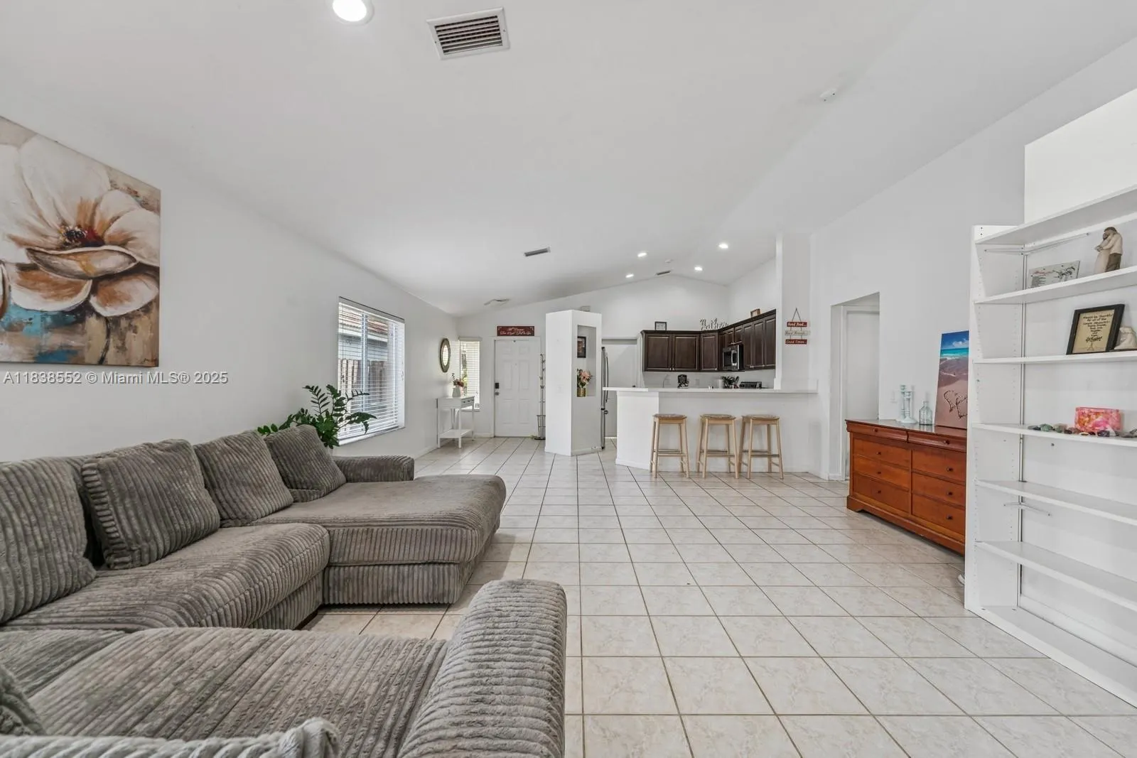 1368 Presidio Dr