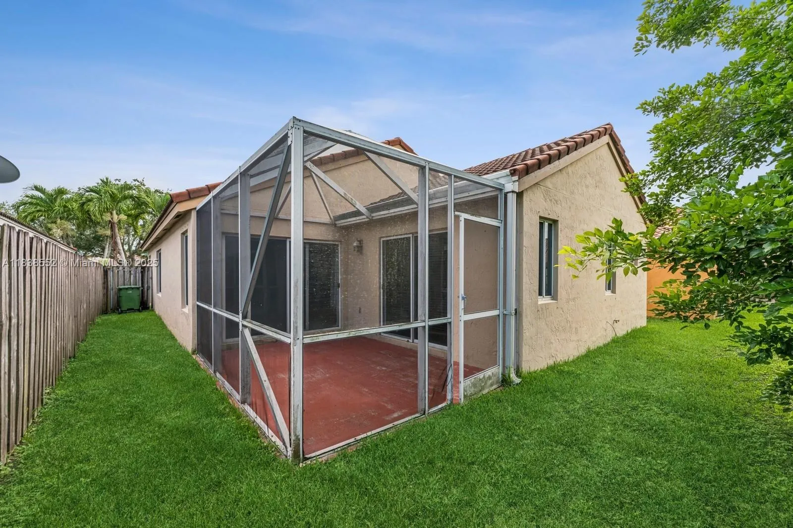 1368 Presidio Dr
