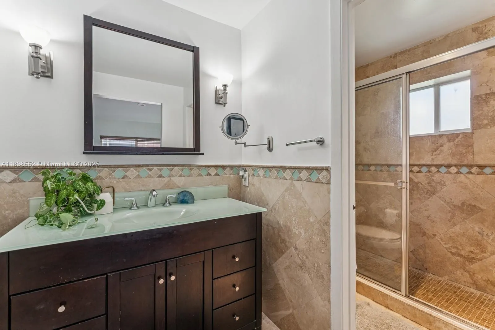 1368 Presidio Dr