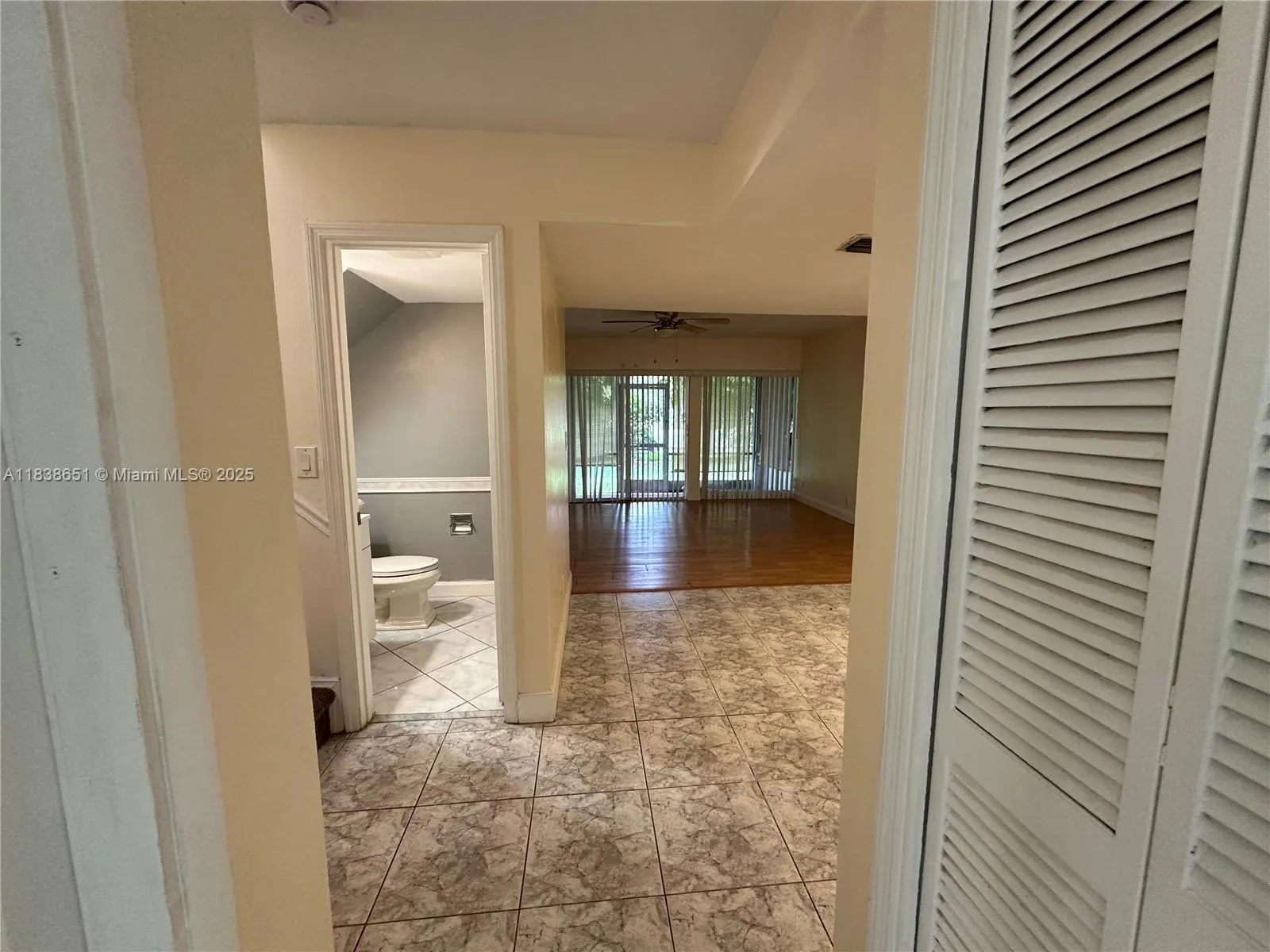 8005 Lagos De Campo Blvd, #L-4