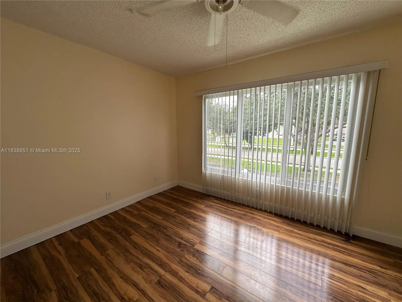 8005 Lagos De Campo Blvd, #L-4