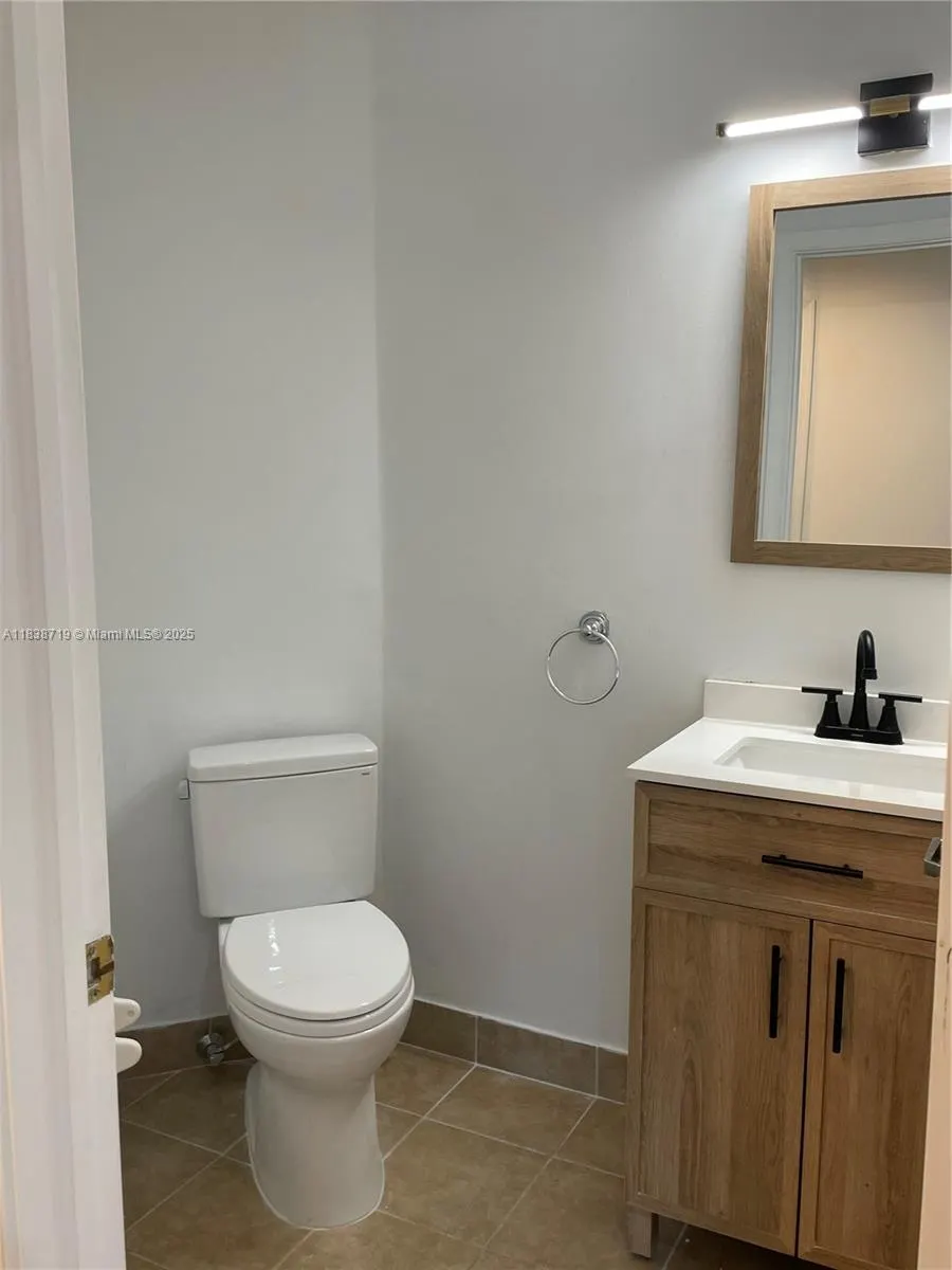 785 Heron Rd, #785