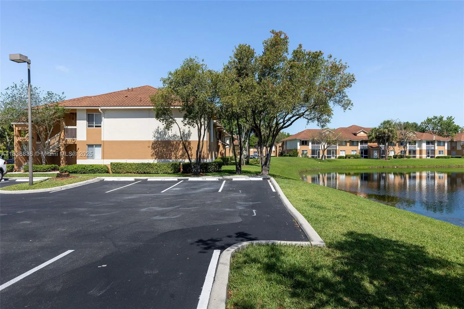 706 NW 92nd Ave, #706