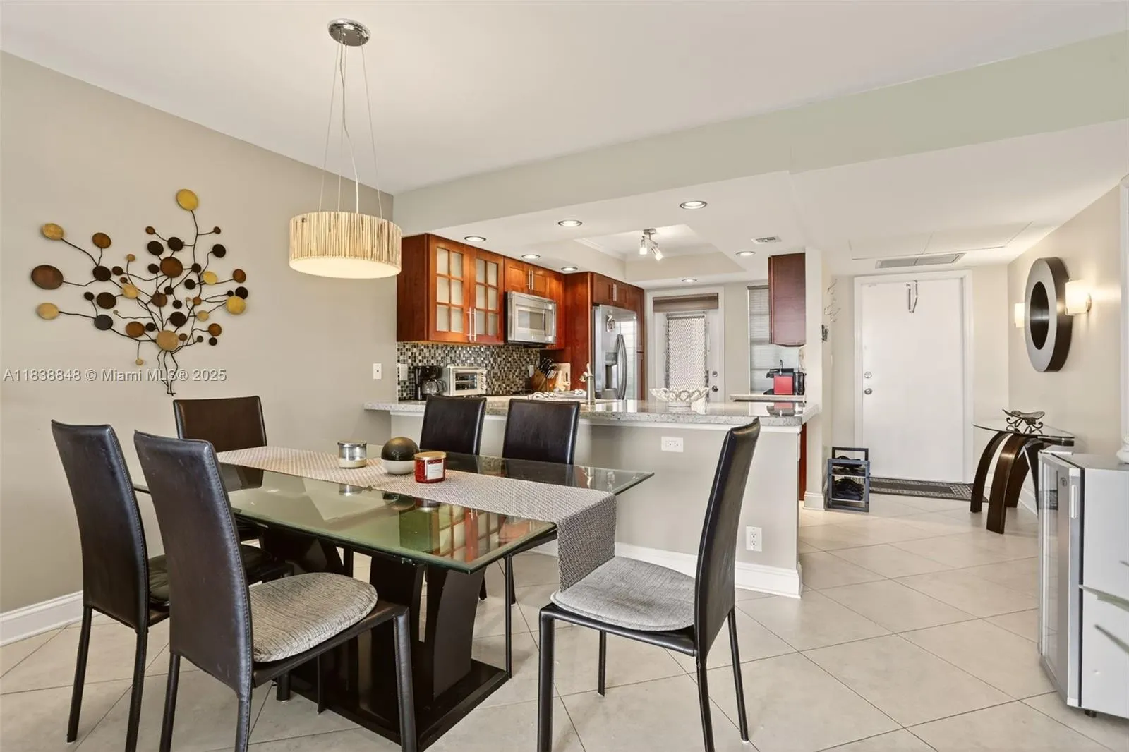 2901 S Palm Aire Dr, #608