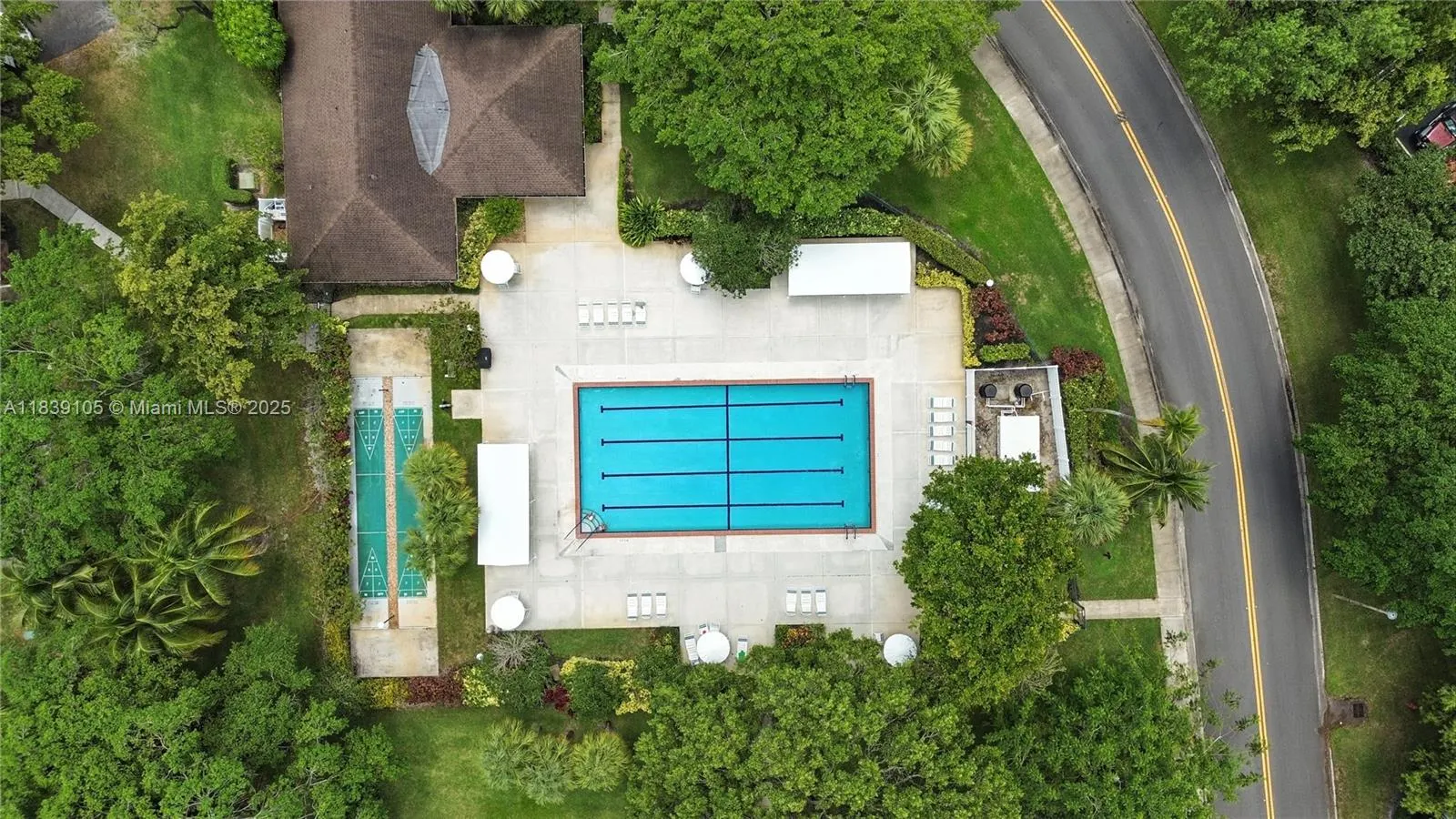 3850 Oaks Clubhouse Dr, #307