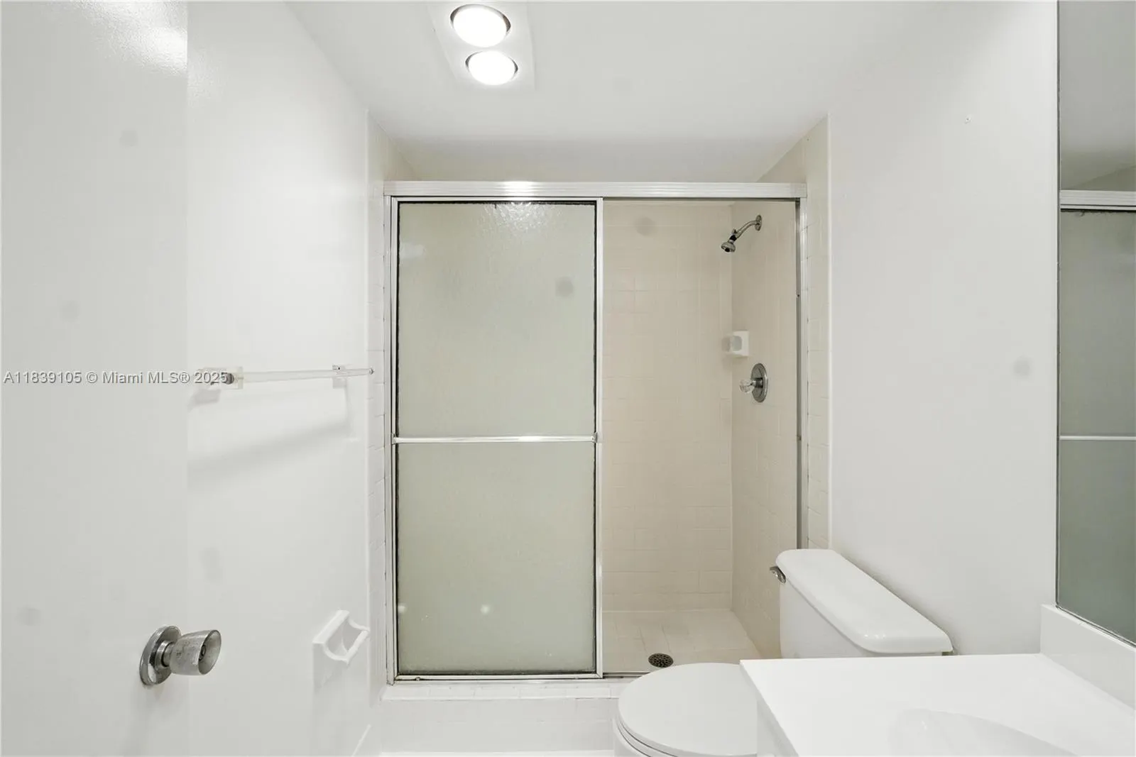 3850 Oaks Clubhouse Dr, #307