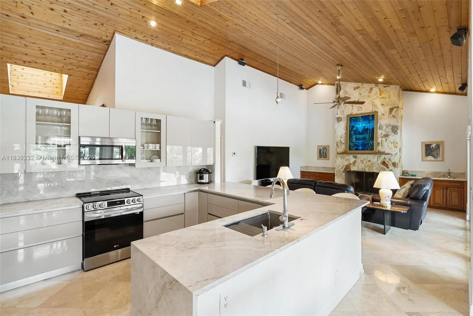 2685 NW 27th Ter