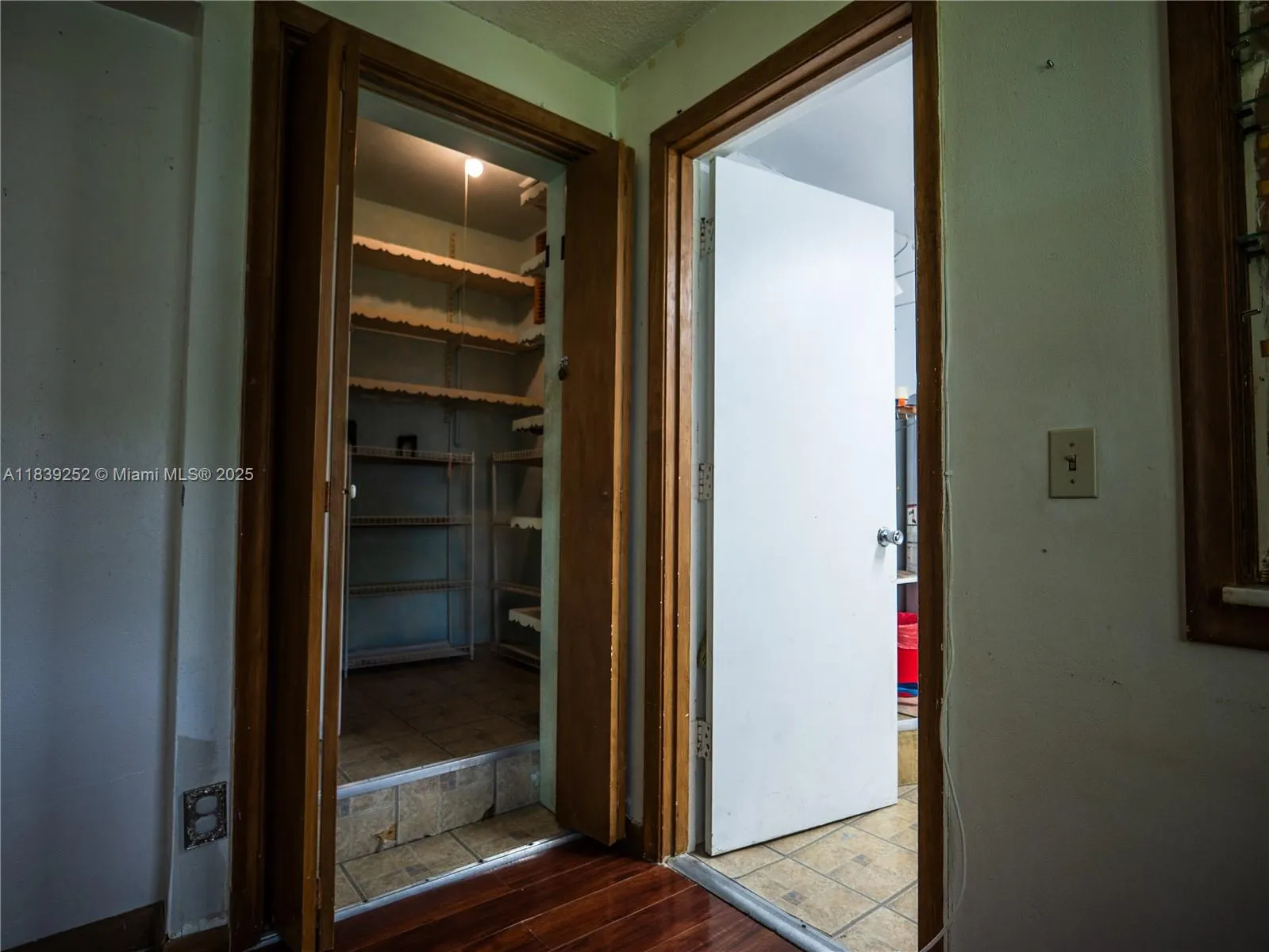 2918 NW 46th St