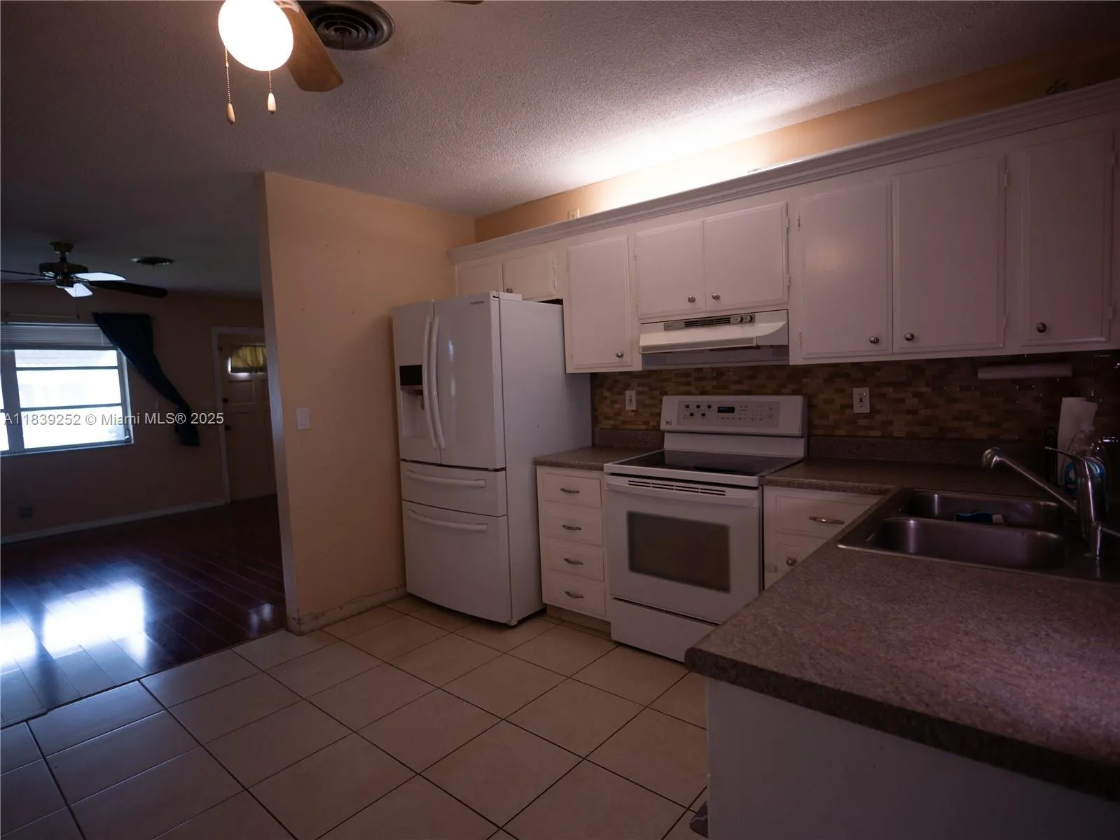 2918 NW 46th St