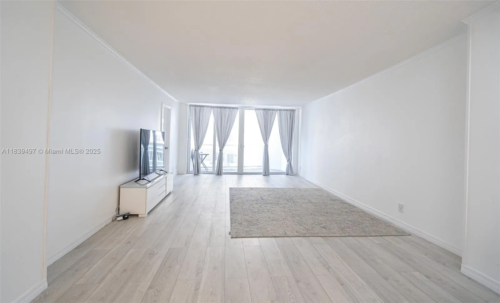 3140 S Ocean Dr, #201