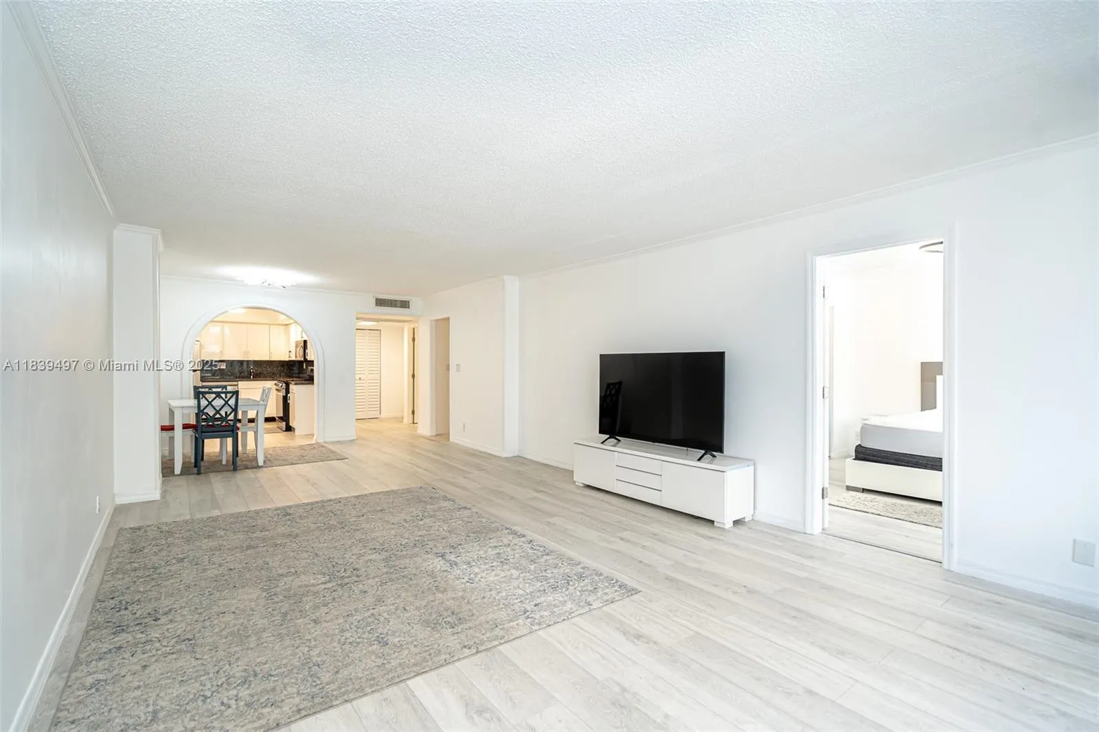 3140 S Ocean Dr, #201