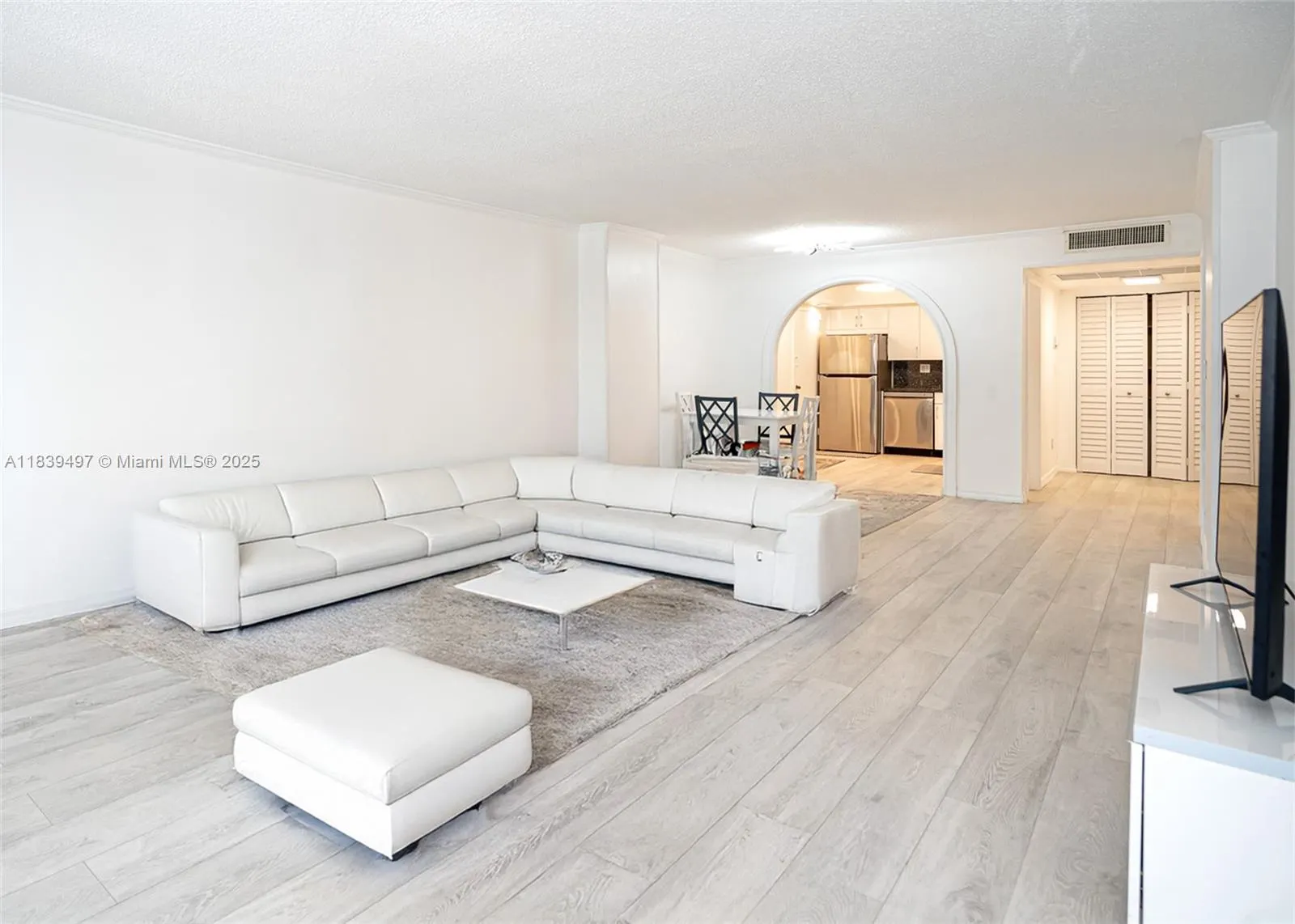 3140 S Ocean Dr, #201