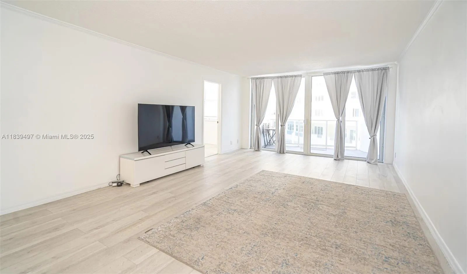 3140 S Ocean Dr, #201